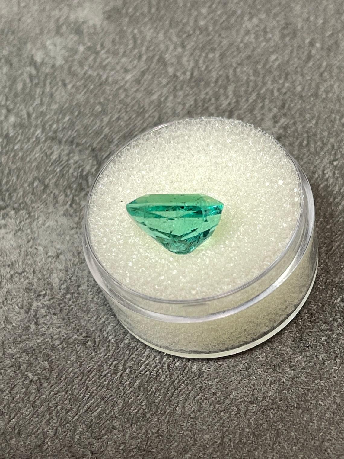 Lussuosa gemma di smeraldo colombiano classico da 5,15 carati - Pietra di nascita di maggio In condizioni Nuovo in vendita a Jupiter, FL