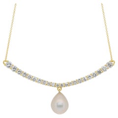 Lustrous 6.15ct Fresh Water Cultured Pearl and Diamonds Necklace