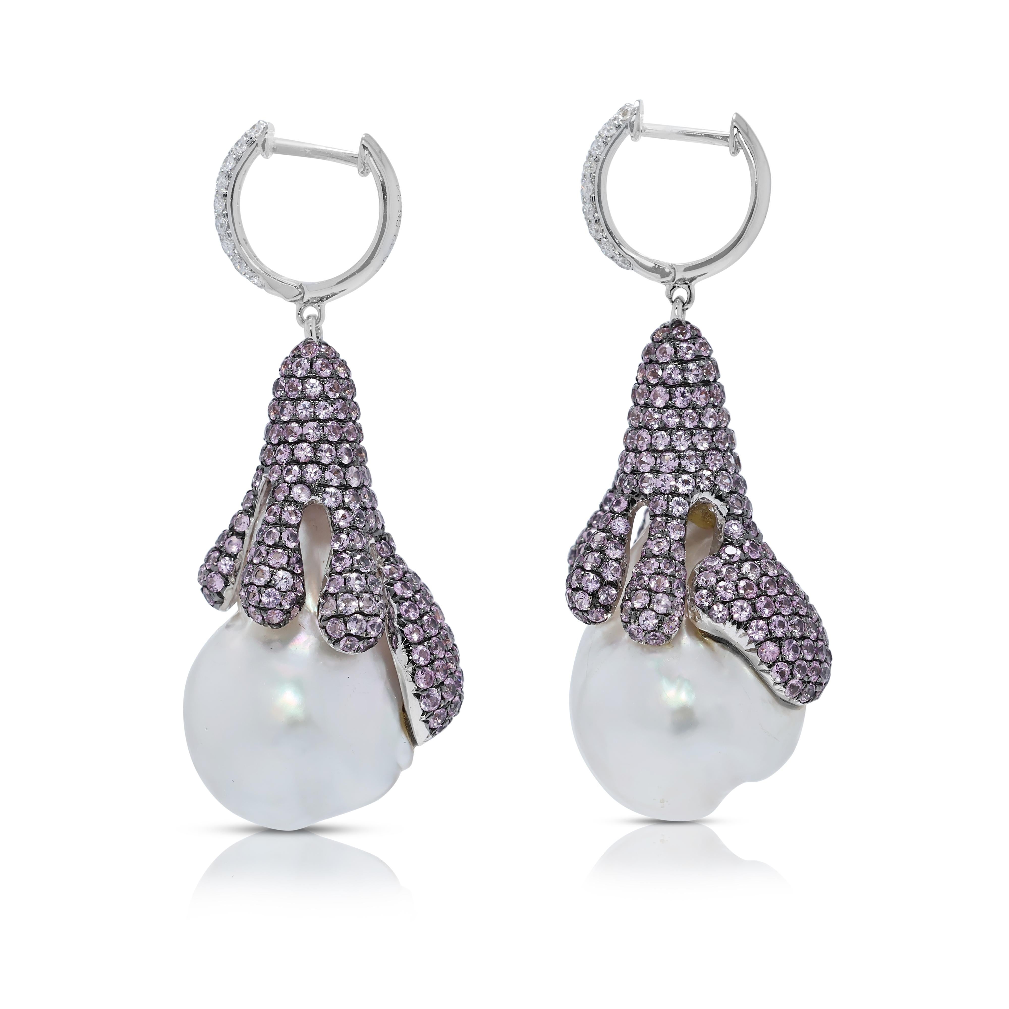 Boucles d'oreilles en or blanc 18 carats avec perles des mers du Sud, saphirs et diamants de 6,66ct Pour femmes en vente