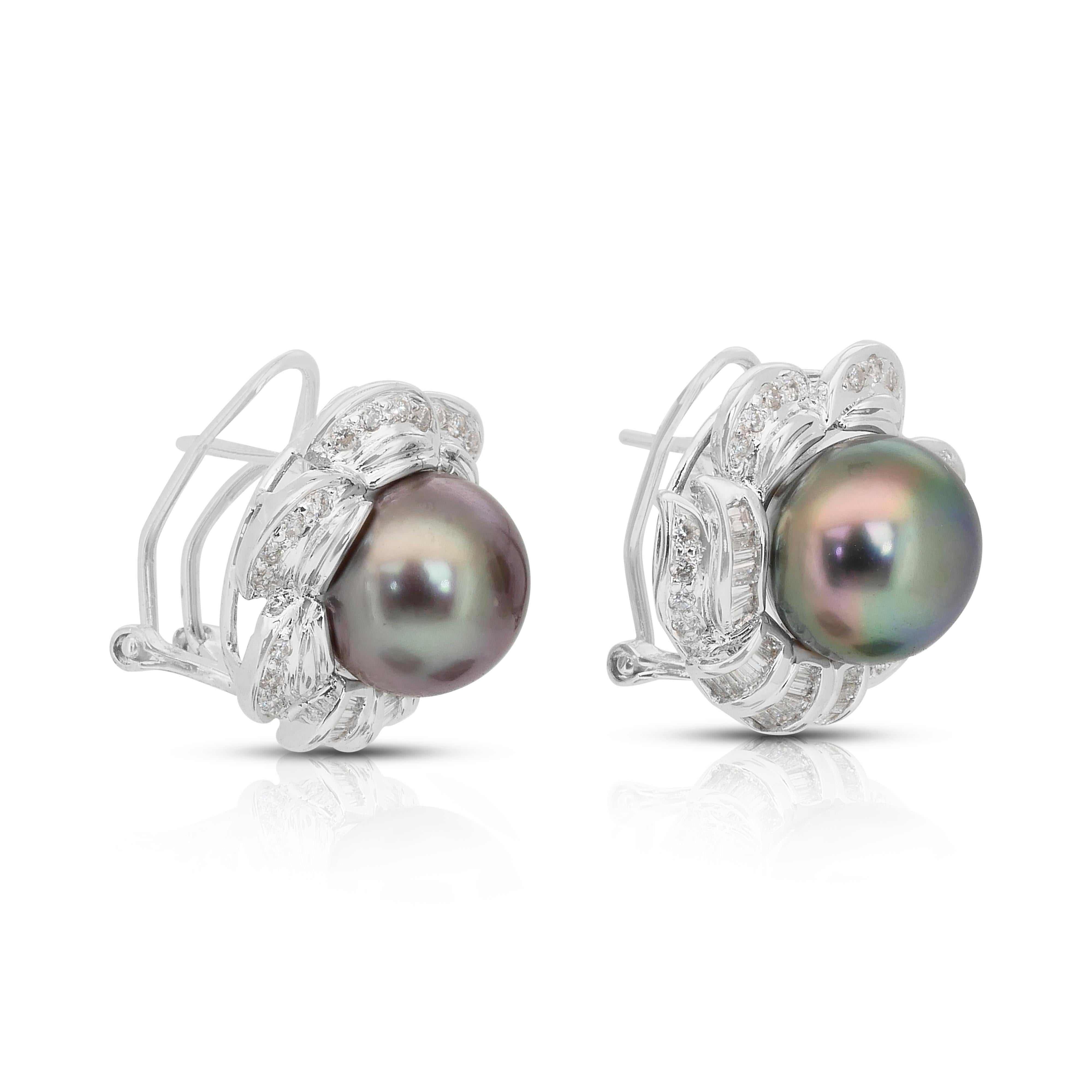 Lussuosi orecchini con perle di coltura di Tahiti e diamanti da 8,01 carati in oro bianco 18 carati in vendita 1