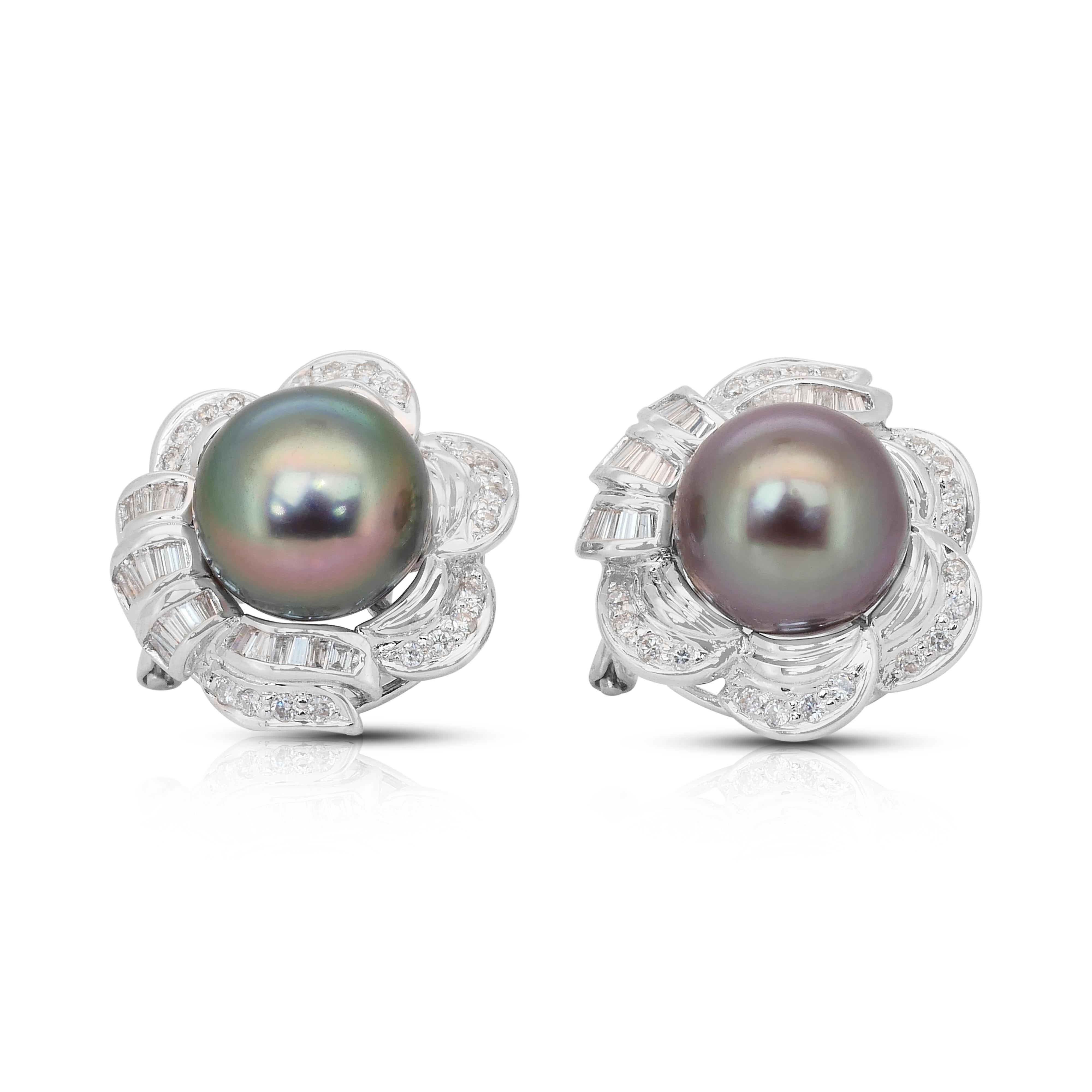 Lussuosi orecchini con perle di coltura di Tahiti e diamanti da 8,01 carati in oro bianco 18 carati in vendita 4