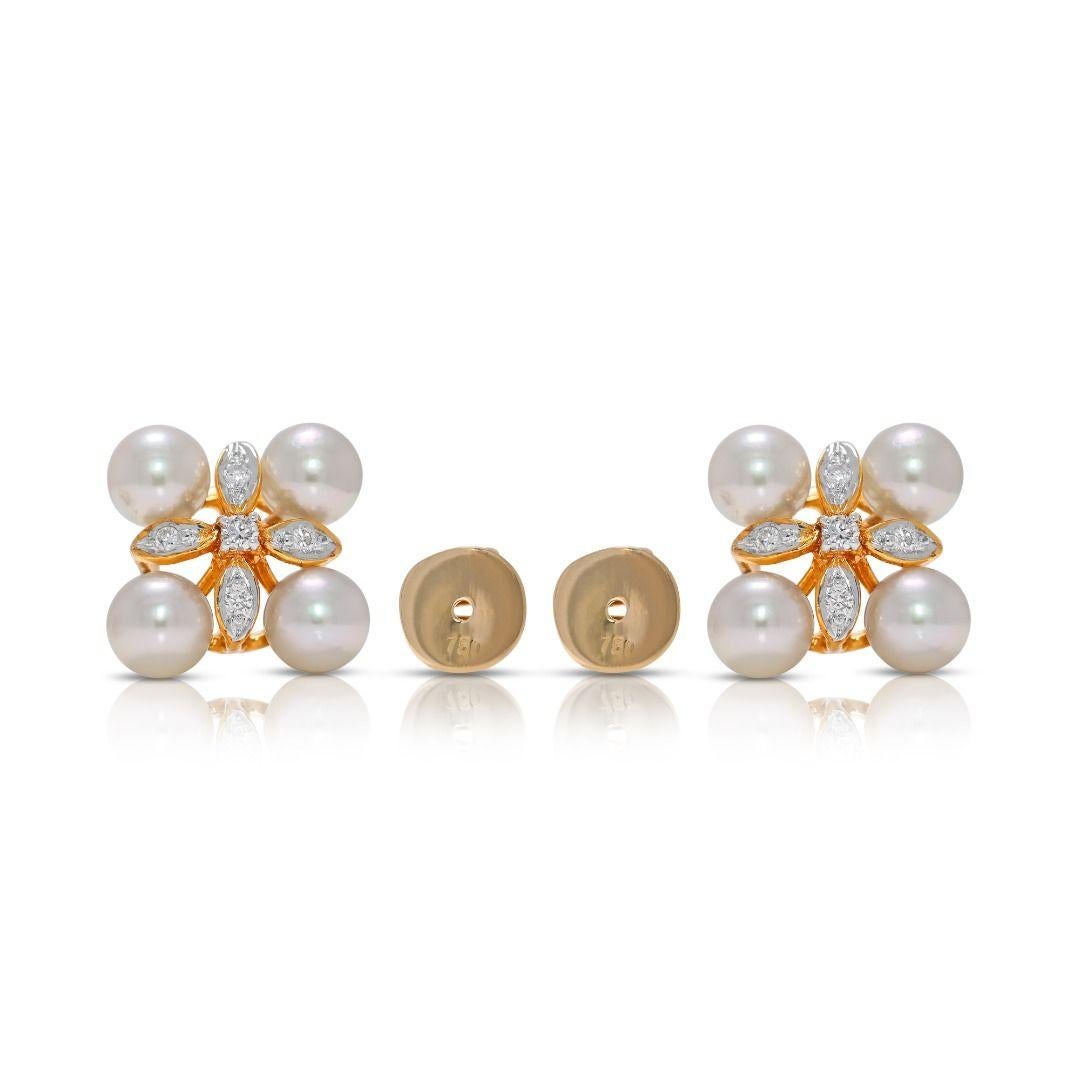 Boucles d'oreilles en or jaune 18 carats, perles Akoya lustrées et diamants naturels (non portées) en vente 2