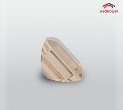 Lustrous Golden Loose Topaz from Pakistan 16.25 Carats Topaz Gemstone