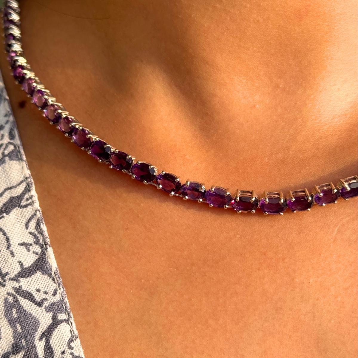 Taglio ovale Collana tennis con pietra ovale ametista Gioielli di lusso da regalare in vendita