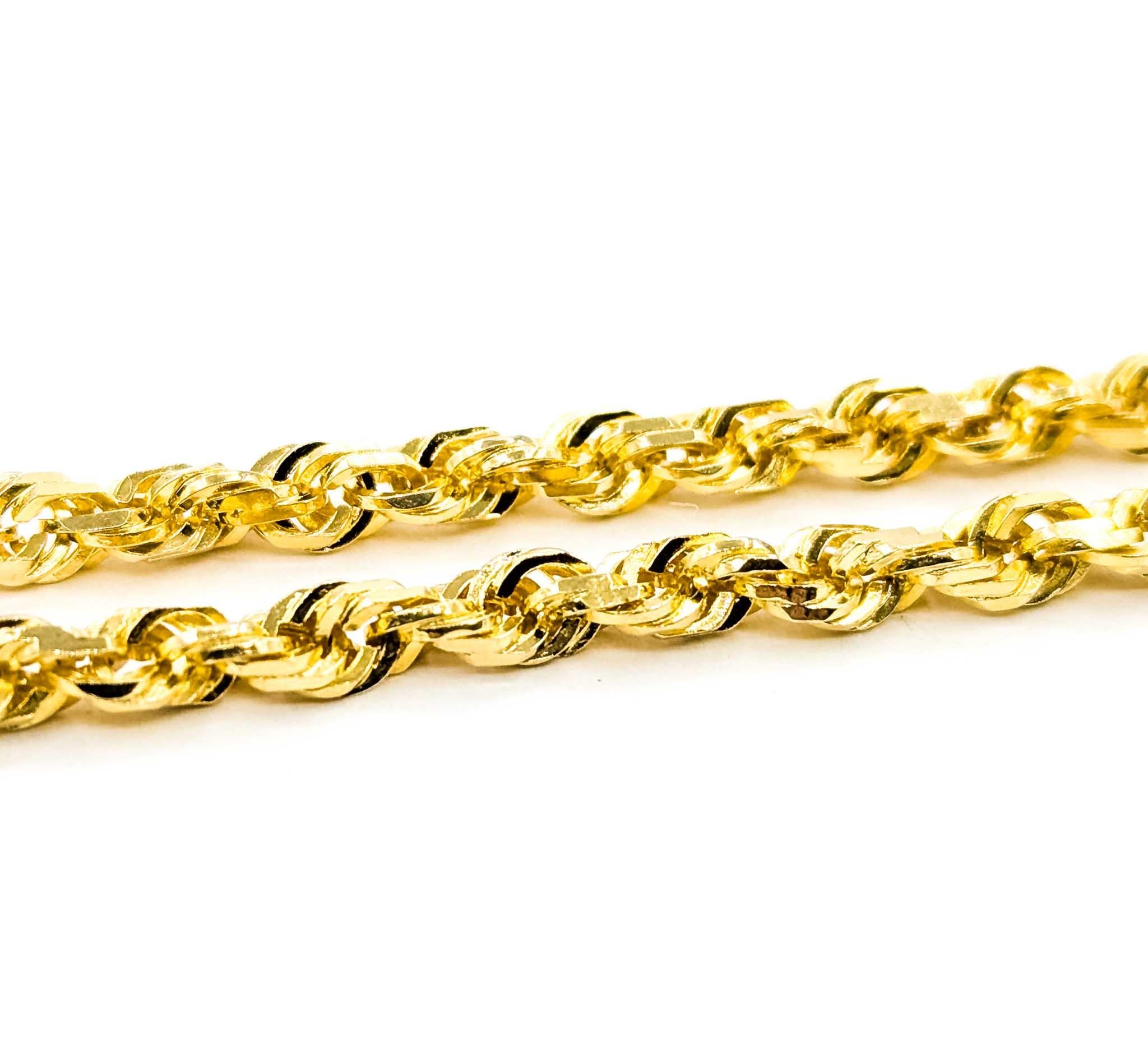 Lustrous Harmony: 10k Yellow Gold Fashion Necklace In condizioni ottime in vendita a Bloomington, MN