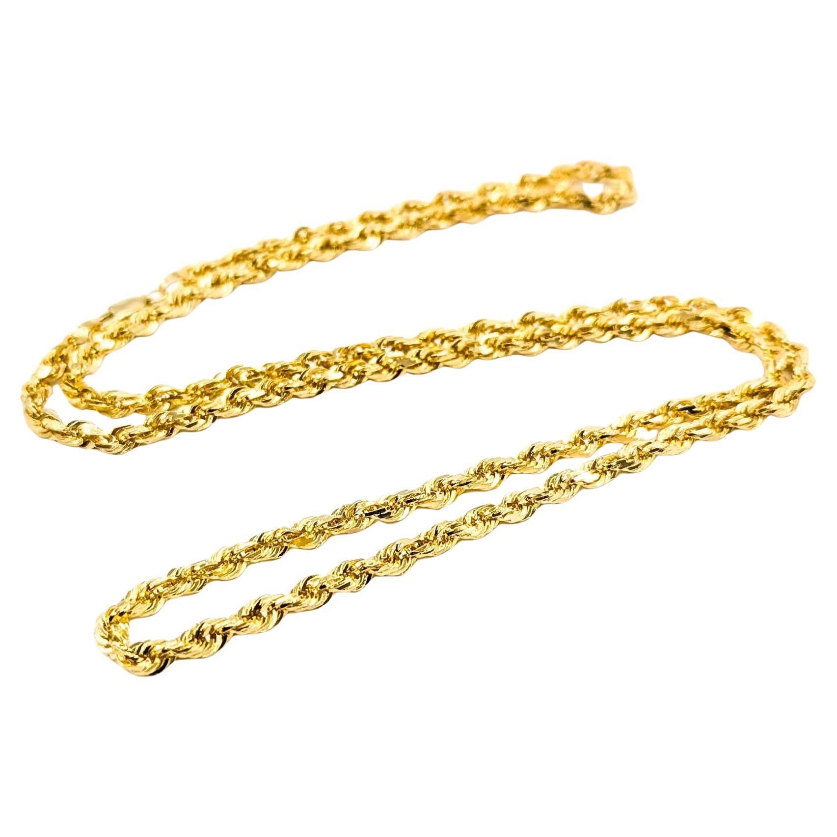 Lustrous Harmony: 10k Yellow Gold Fashion Necklace in vendita