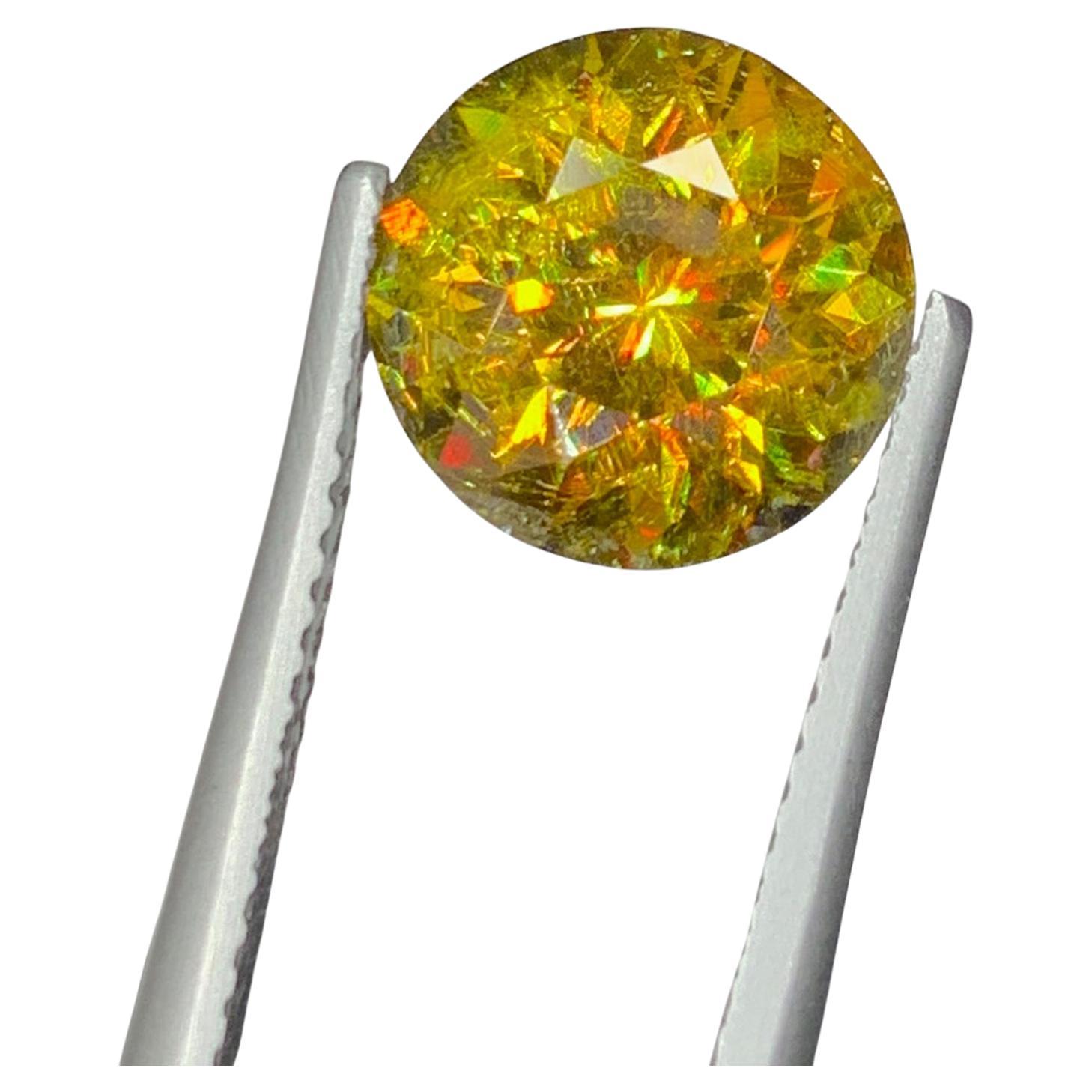 Lustrous Sphene Gemstone: MultiColor Round Cut, 4.21 Carat