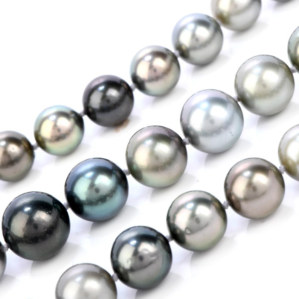 Round Cut Lustrous Tahitian South Sea Pearl Necklace with Gold Clasp