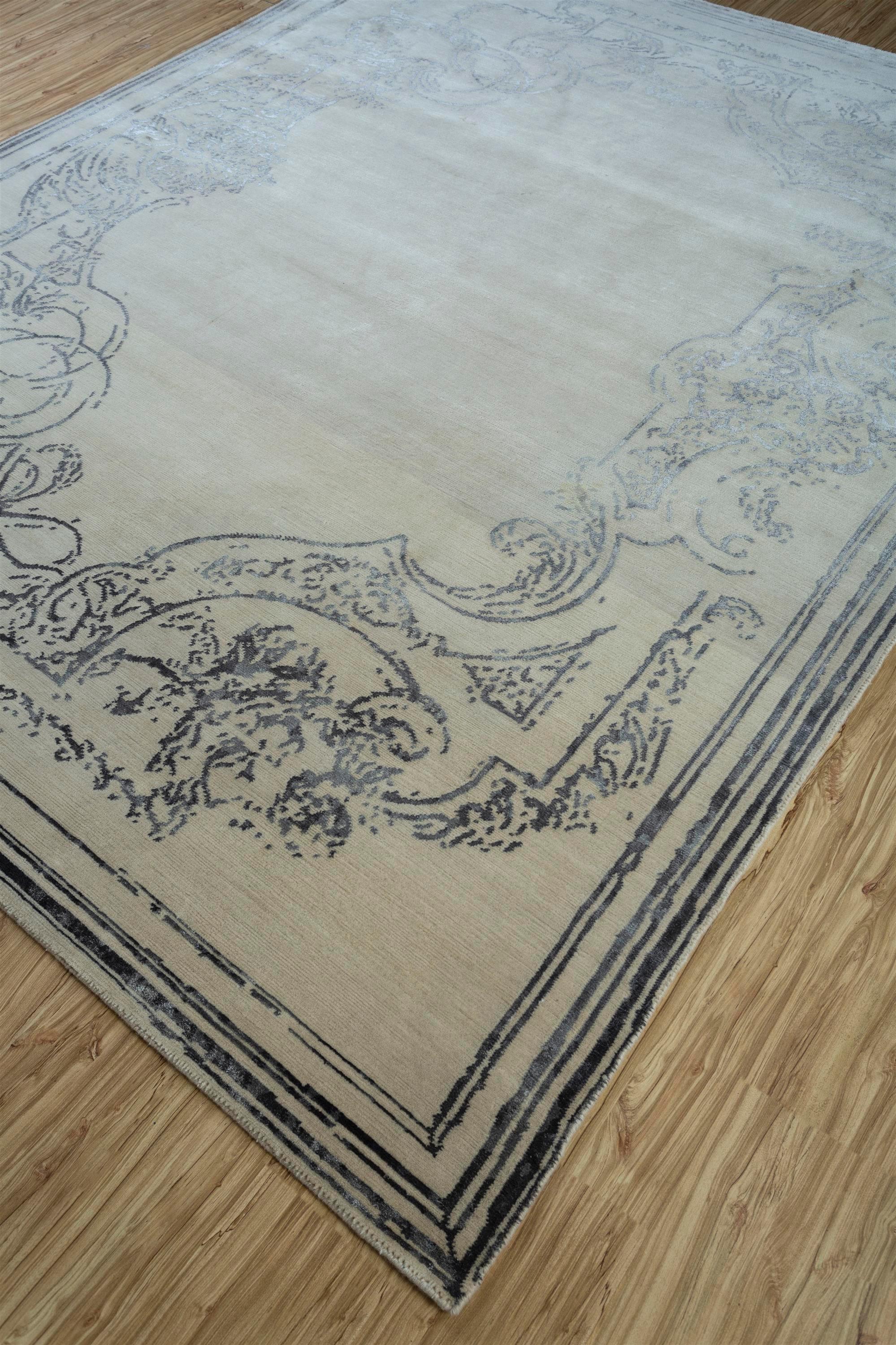 Modern Lustrous Zenith White & Liquorice 240X300 cm Handknotted Rug For Sale