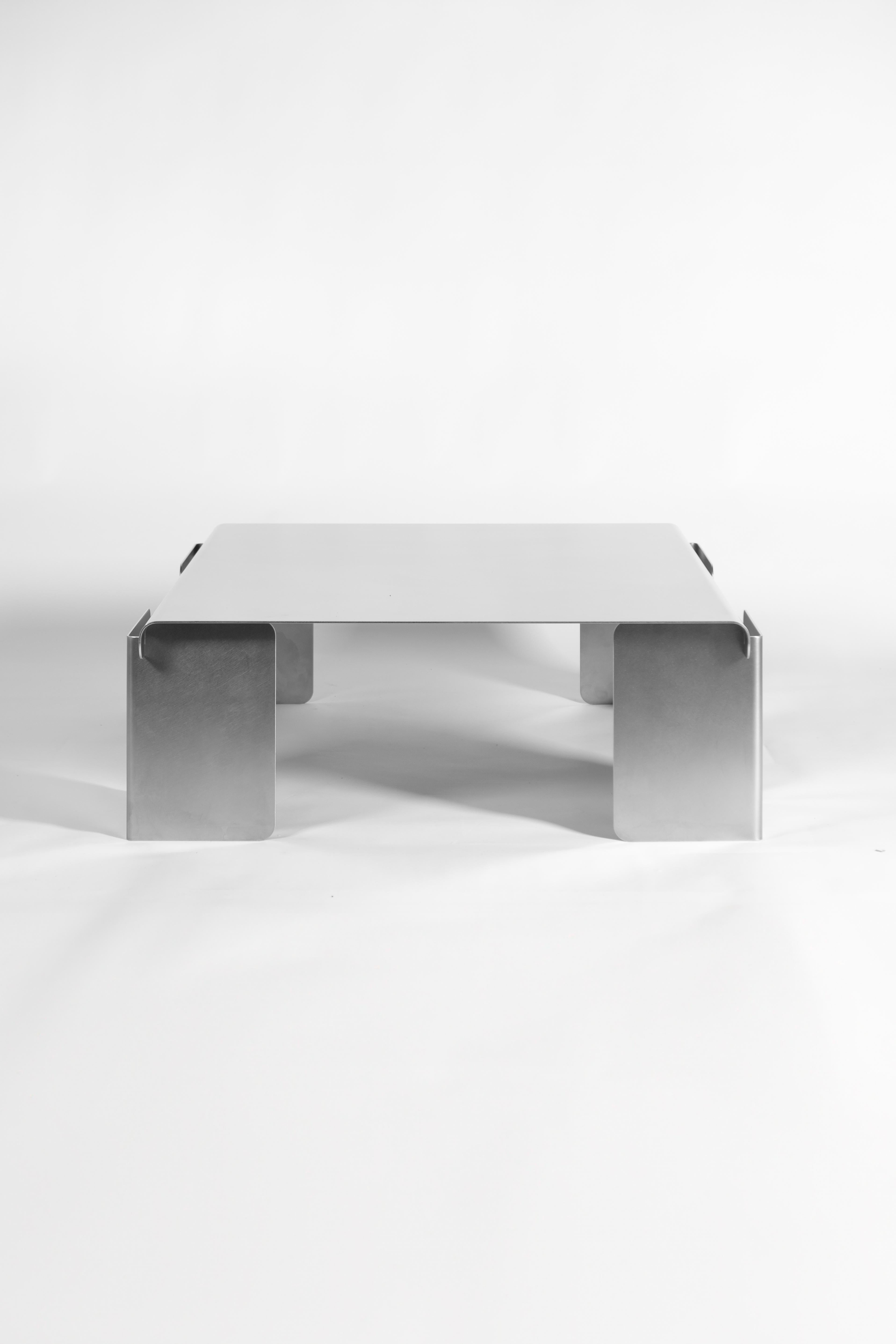 Postmoderne Table basse LuT 03 de Rebecca Ackaert en vente