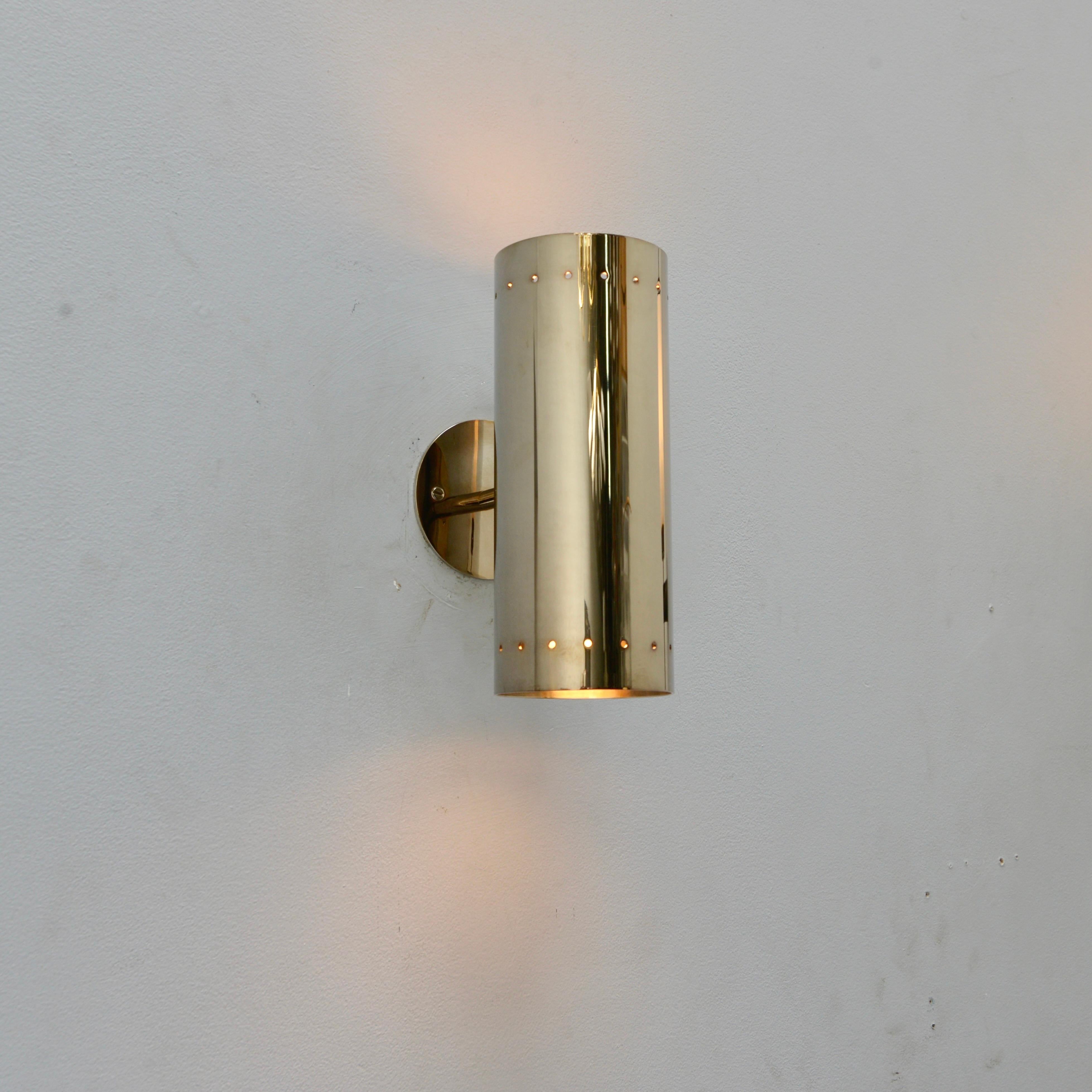 LUte LP AS Sconce by Lumfardo Luminaires en vente 5