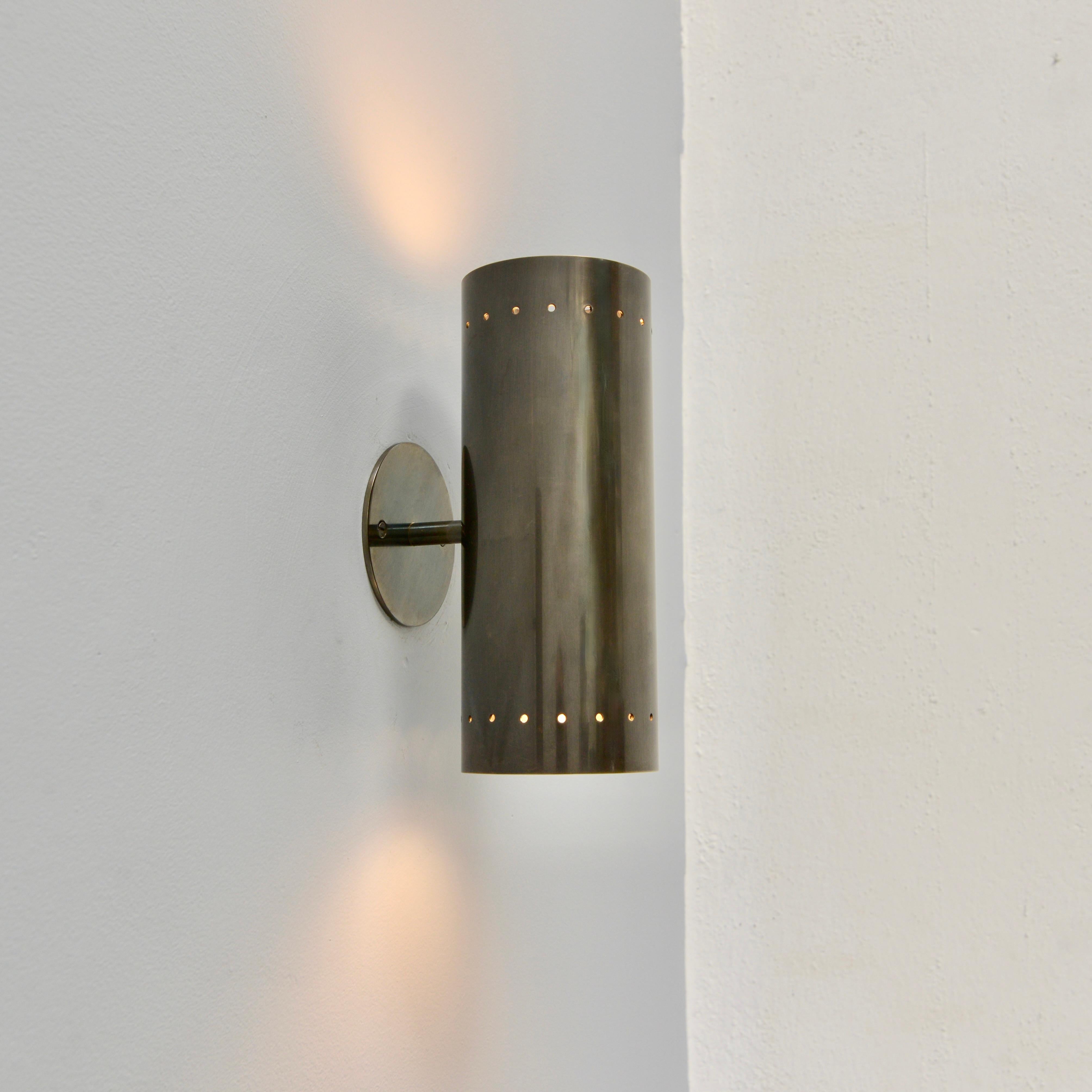 American LUte LP Sconce by Lumfardo Luminaires For Sale