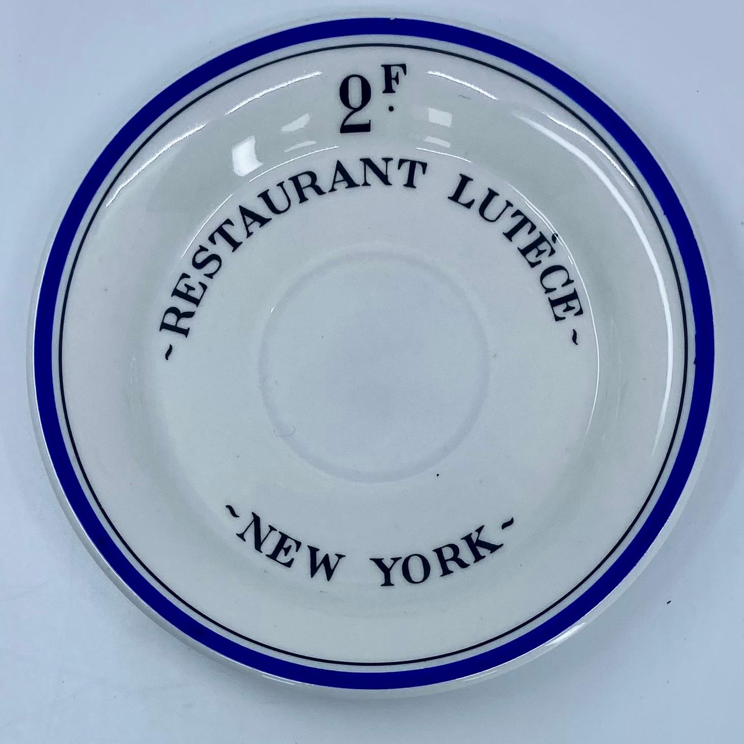 Mid-Century Modern Lutèce saucer plate. en vente