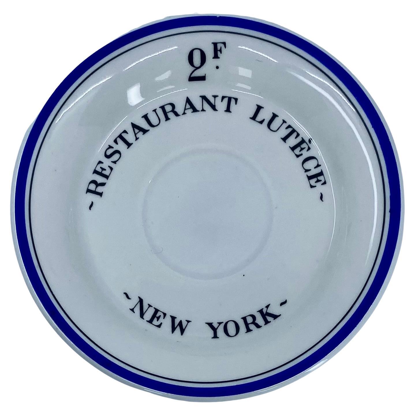 Lutèce saucer plate. en vente