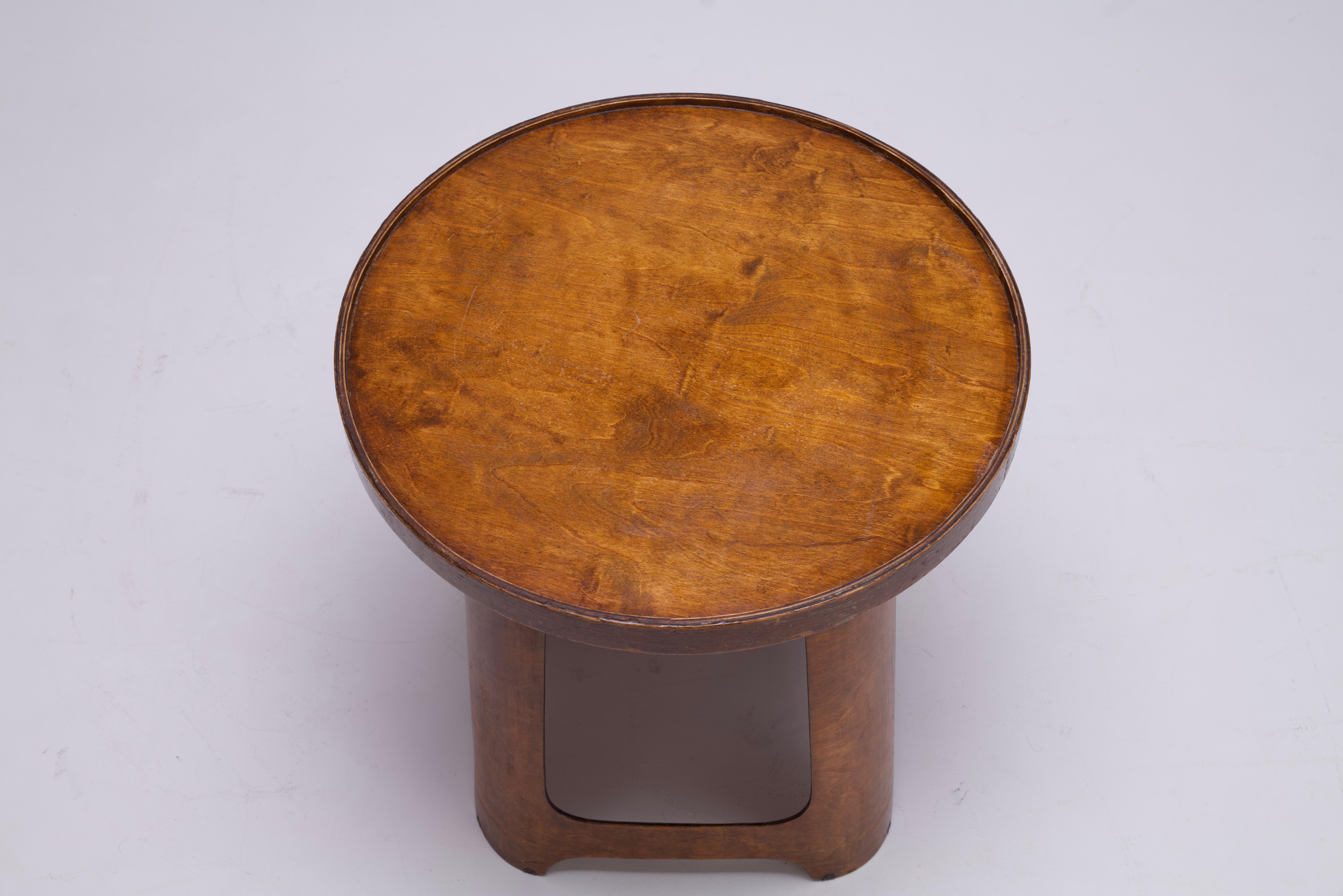 Luterma Venesta Isokon Stools / Tables / Trays - Model No 1 Walter Gropius 1930s 4