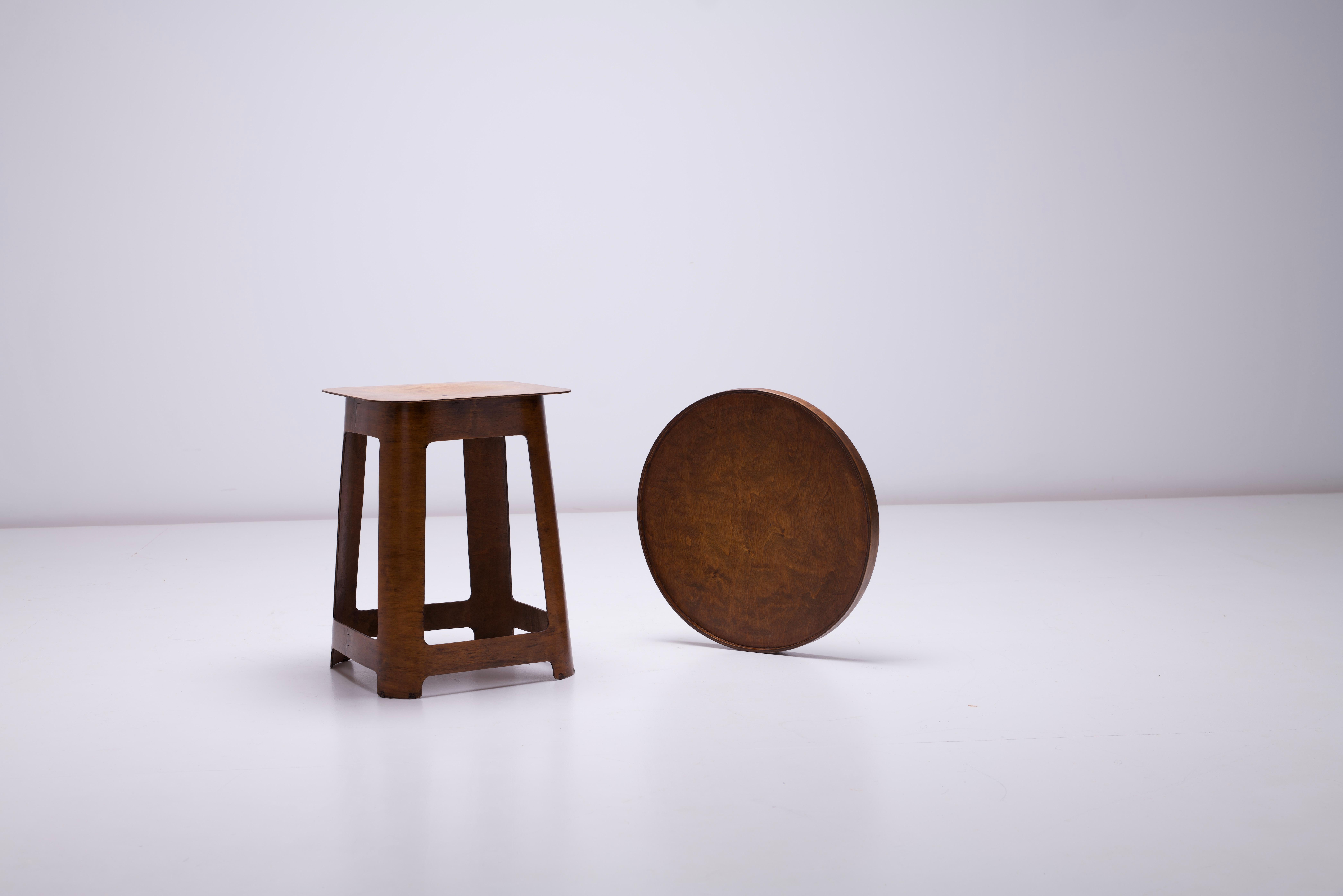 Luterma Venesta Isokon Stools / Tables / Trays - Model No 1 Walter Gropius 1930s In Good Condition In Uxbridge, GB