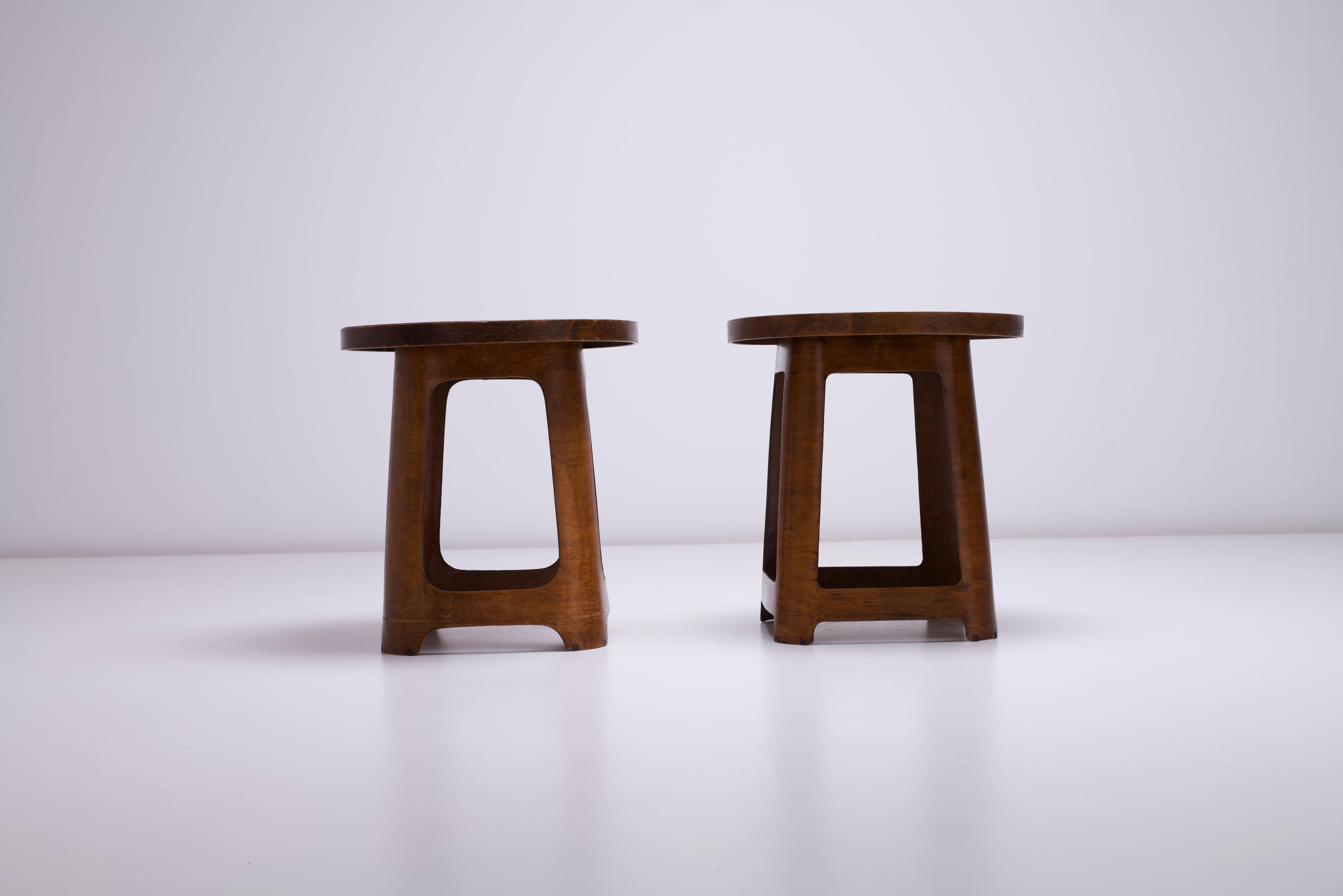 20th Century Luterma Venesta Isokon Stools / Tables / Trays - Model No 1 Walter Gropius 1930s
