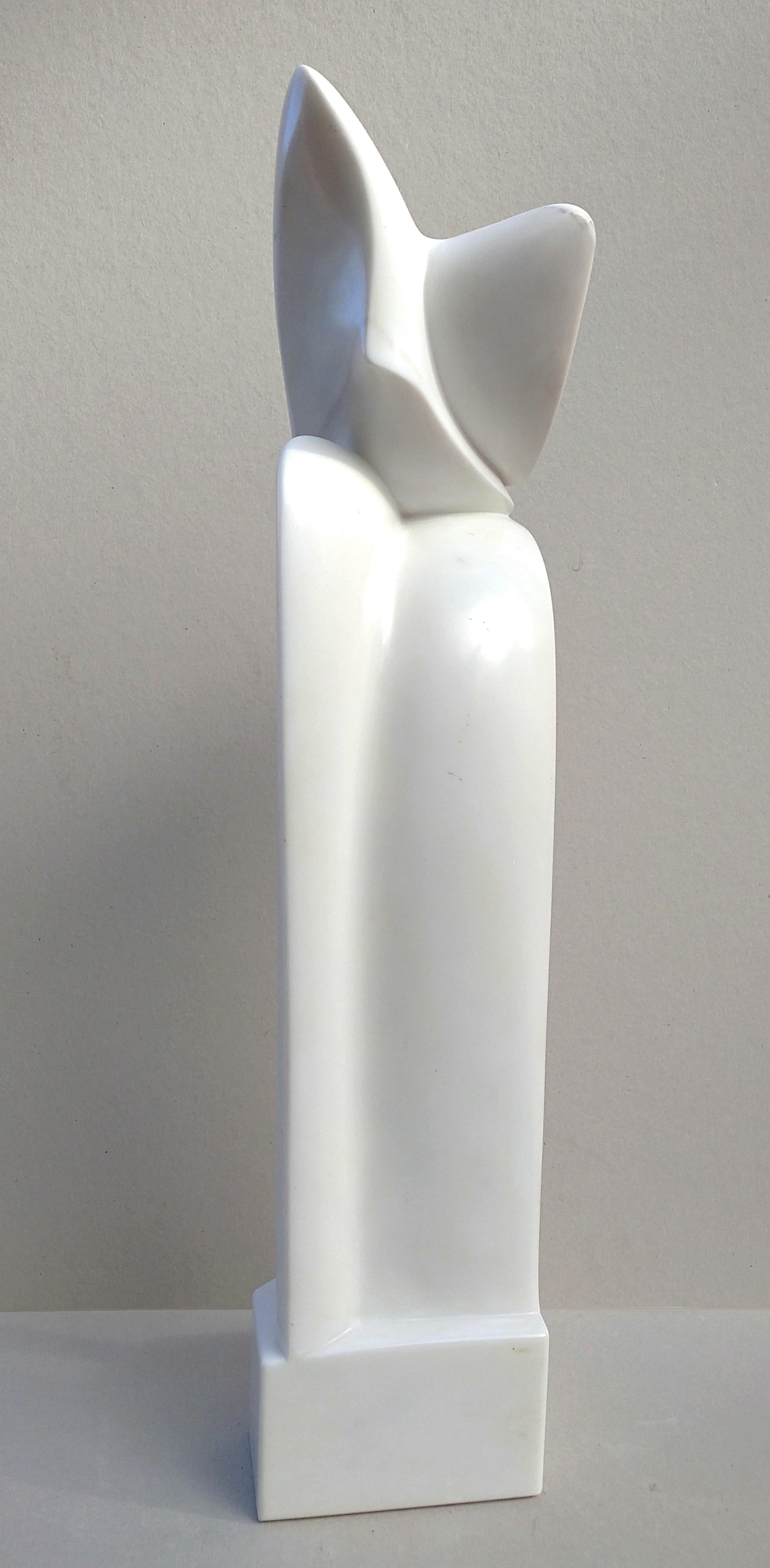 Arco, Sensual Escultura Figurativa Vertical de Mármol de Carrara Blanco Estatuario en venta 7