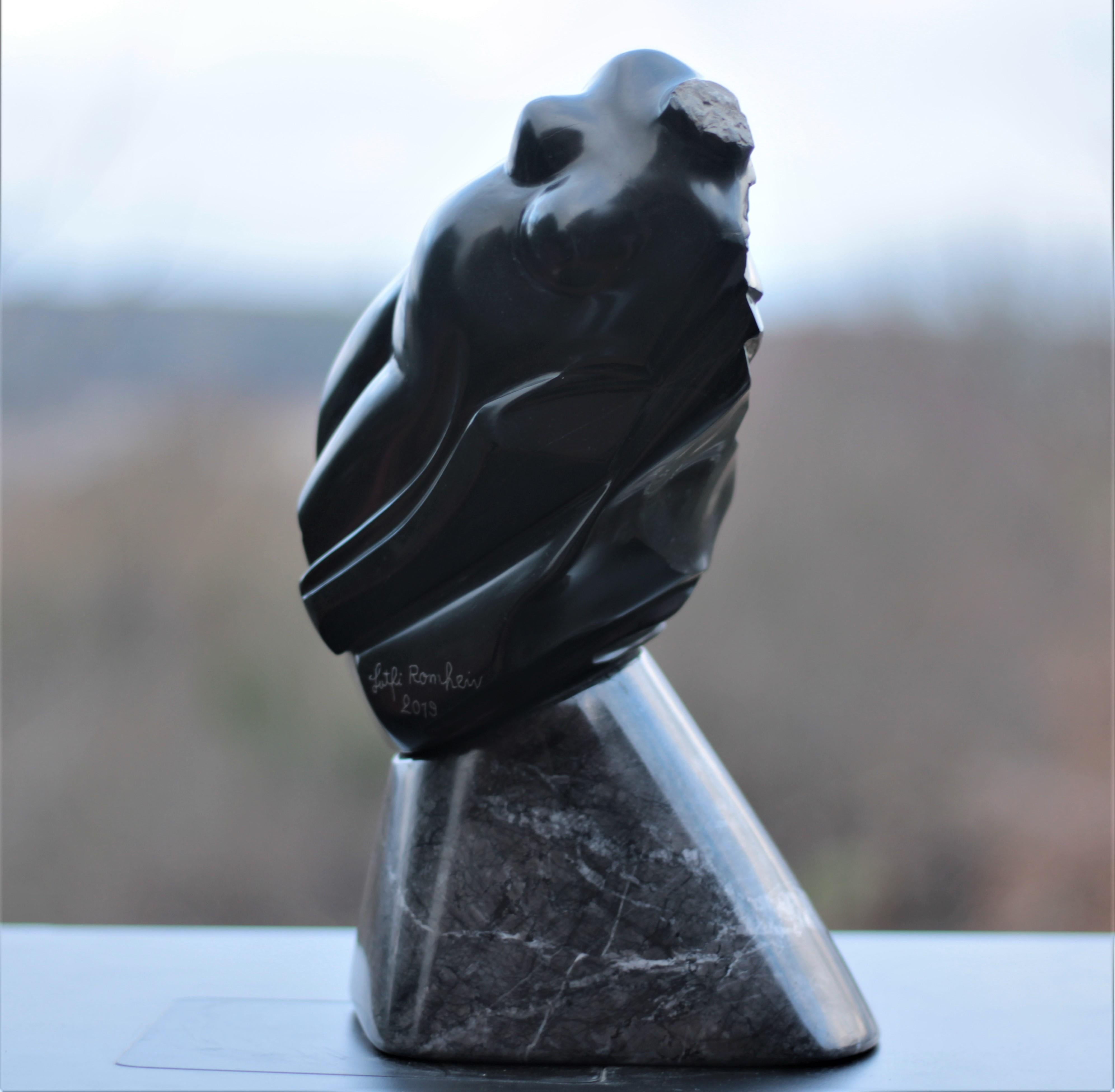 „“Buste Emport““, ungewöhnliche figurative weibliche Skulptur aus schwarzem Marmor, nackt  im Angebot 14