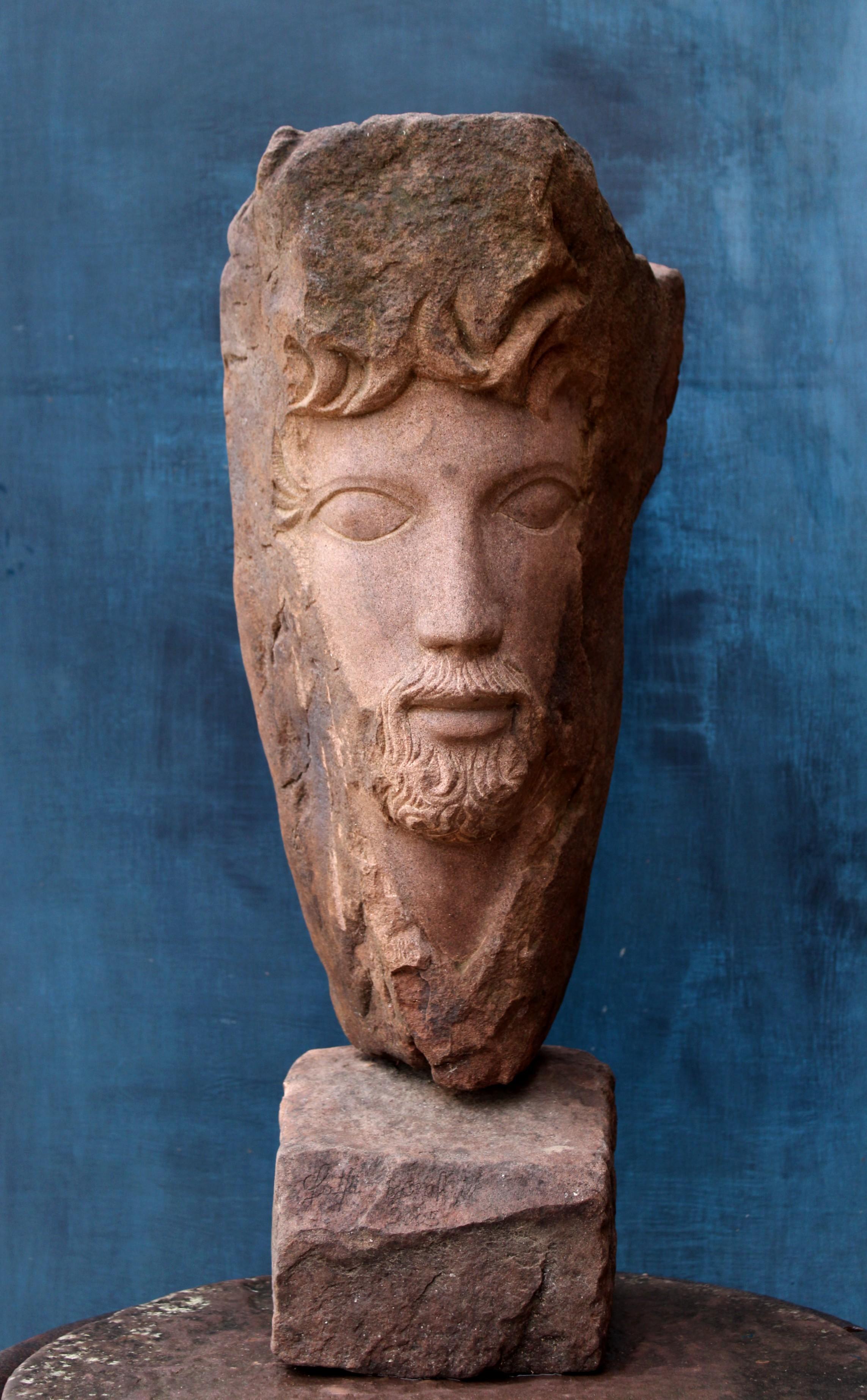 "Príncipe de Egipto", escultura figurativa en piedra con retrato