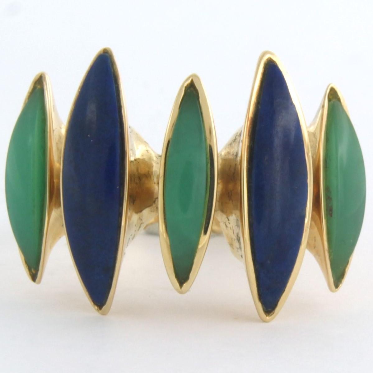 LUTH DESIGN 18k yellow gold ring with lapis lazuli and chrysophrase 15.3 grams For Sale 1