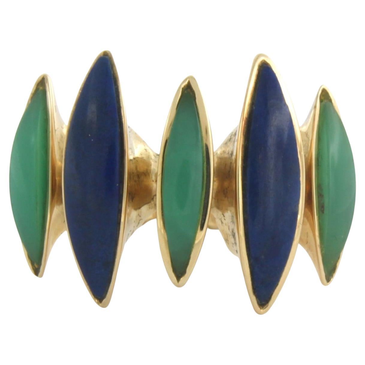 LUTH DESIGN 18k yellow gold ring with lapis lazuli and chrysophrase 15.3 grams For Sale