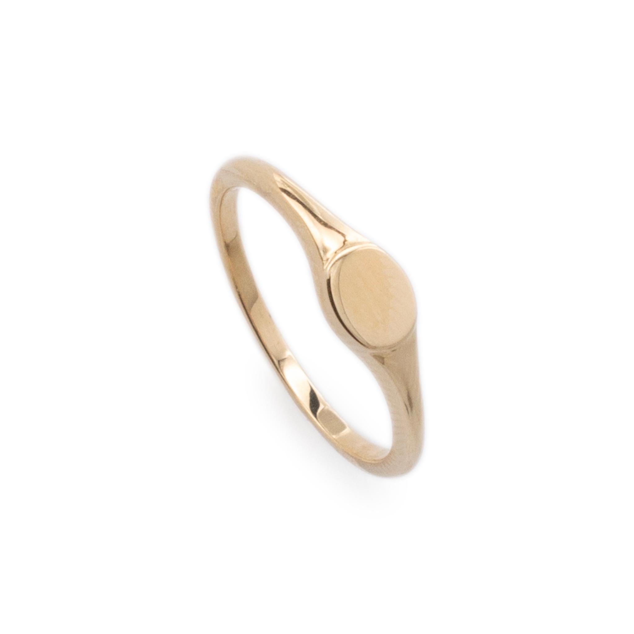 Brand: Luvente

Metal Type: 14K Yellow Gold

Ring Size: 6.5

Width: 4.90 mm tapering to 1.40 mm

Weight: 1.65 grams

14K Yellow Gold comfort-fit signet ring with a half round shank. The metal was tested and determined to be 14K yellow gold. Engraved