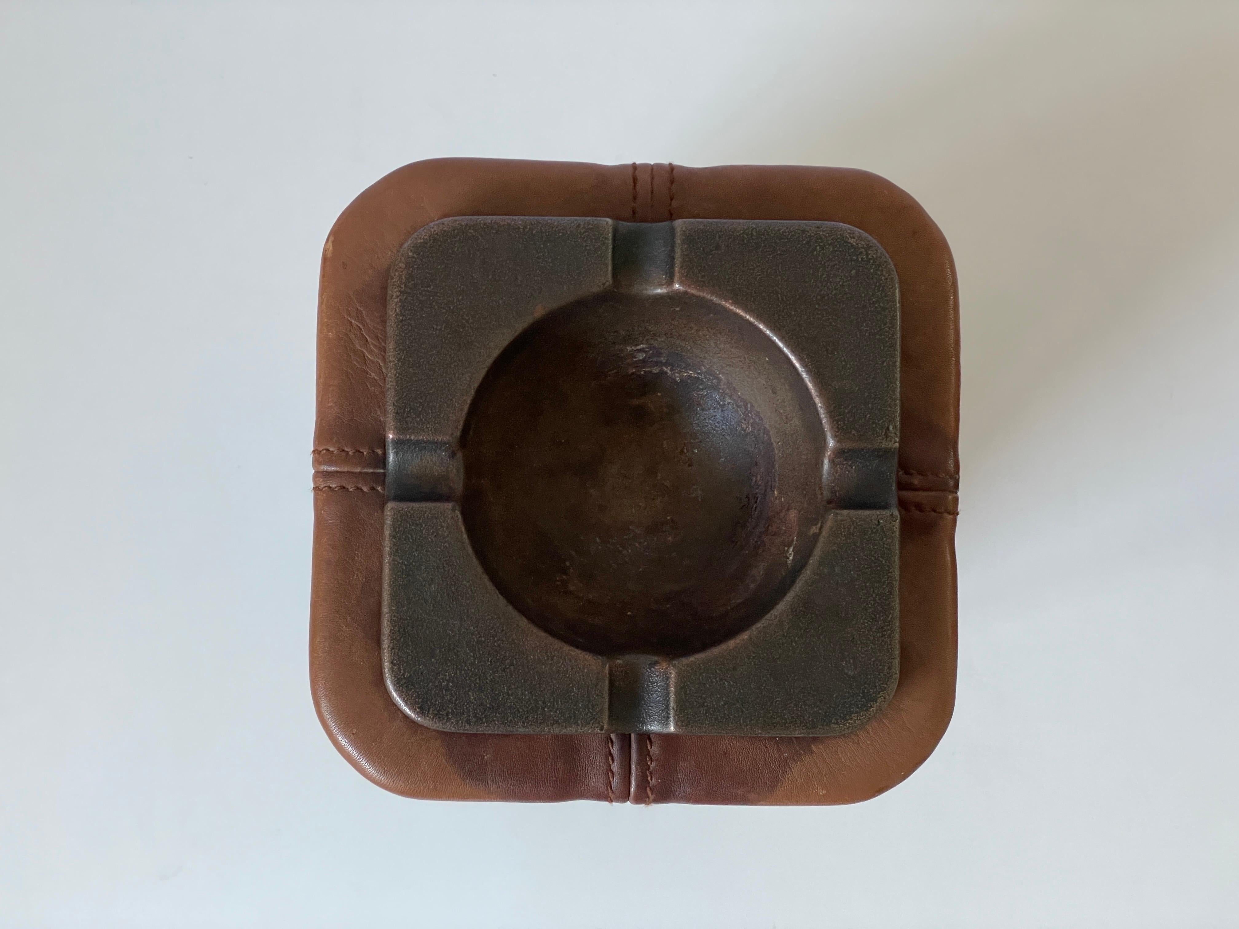 Lux Leather Pair of Floor Ashtrays with Bronze Top, 1960's, Switzerland For Sale 4