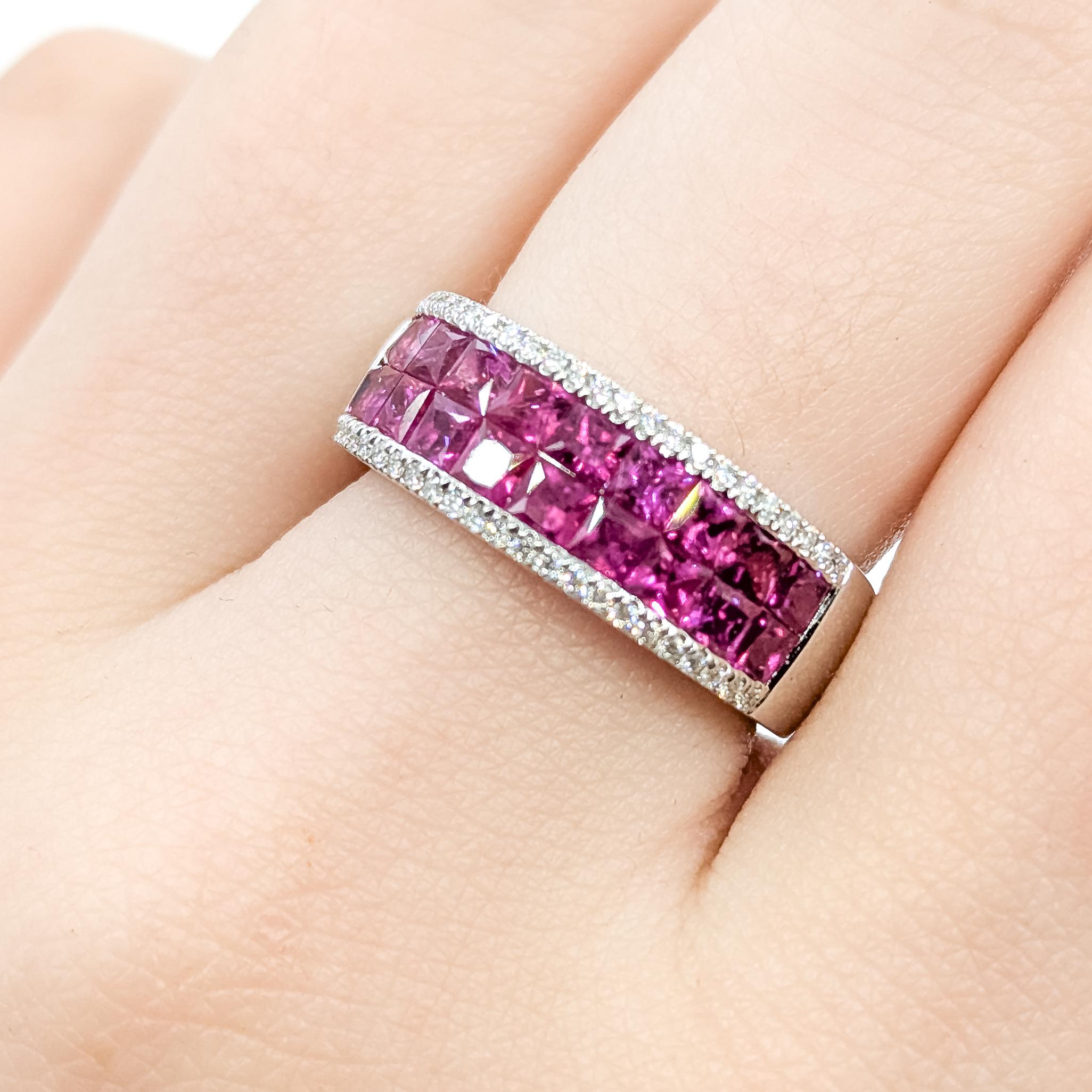 Luxe Ruby Panel & Diamond Ring in 14k (Carréeschliff) im Angebot