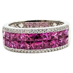 Luxe Ruby Panel
Diamond Ring in 14k Luxe Ruby Panel
Diamond Ring in 14k