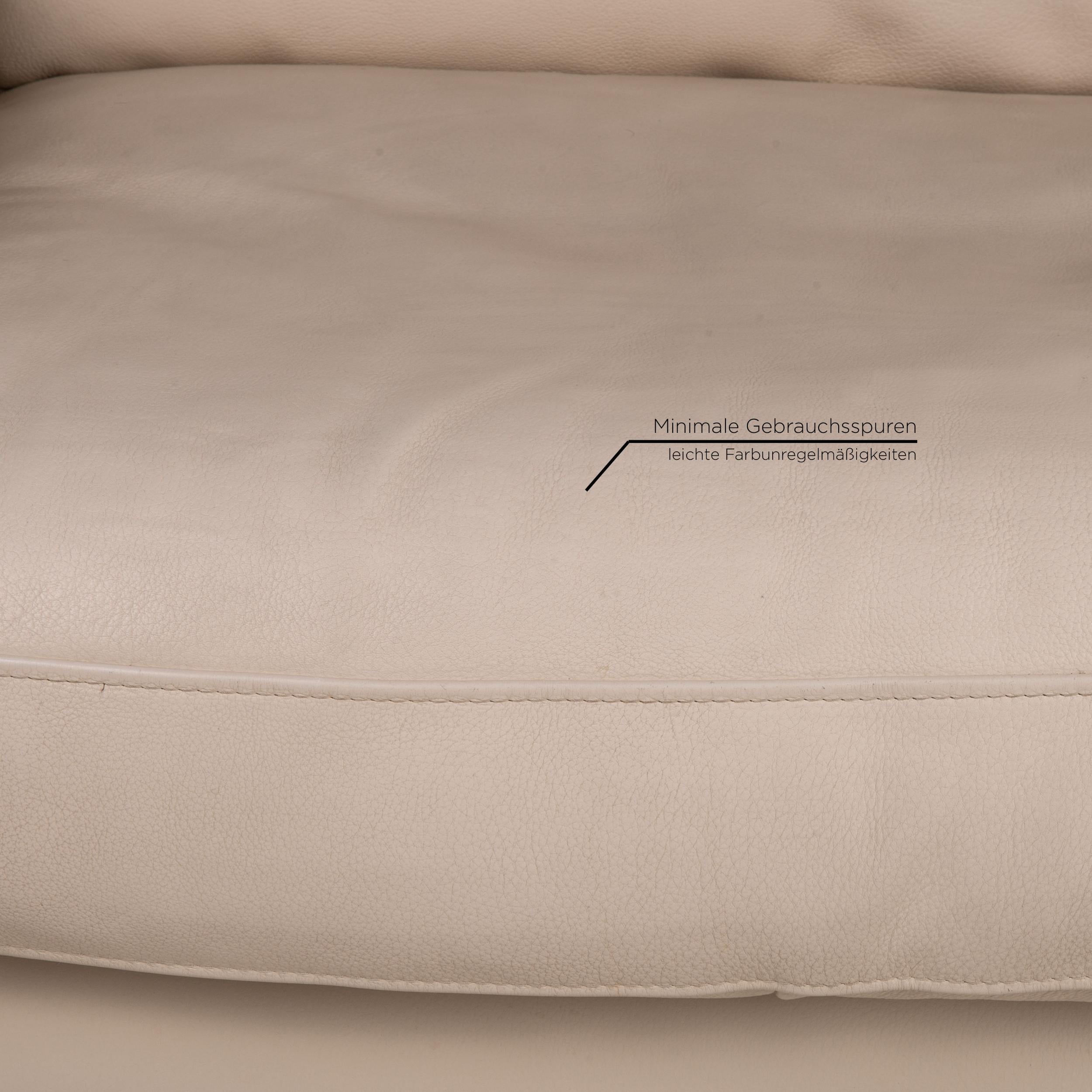 Luxform Leder-Sofa Cremefarbene zweisitzige Couch (Moderne) im Angebot