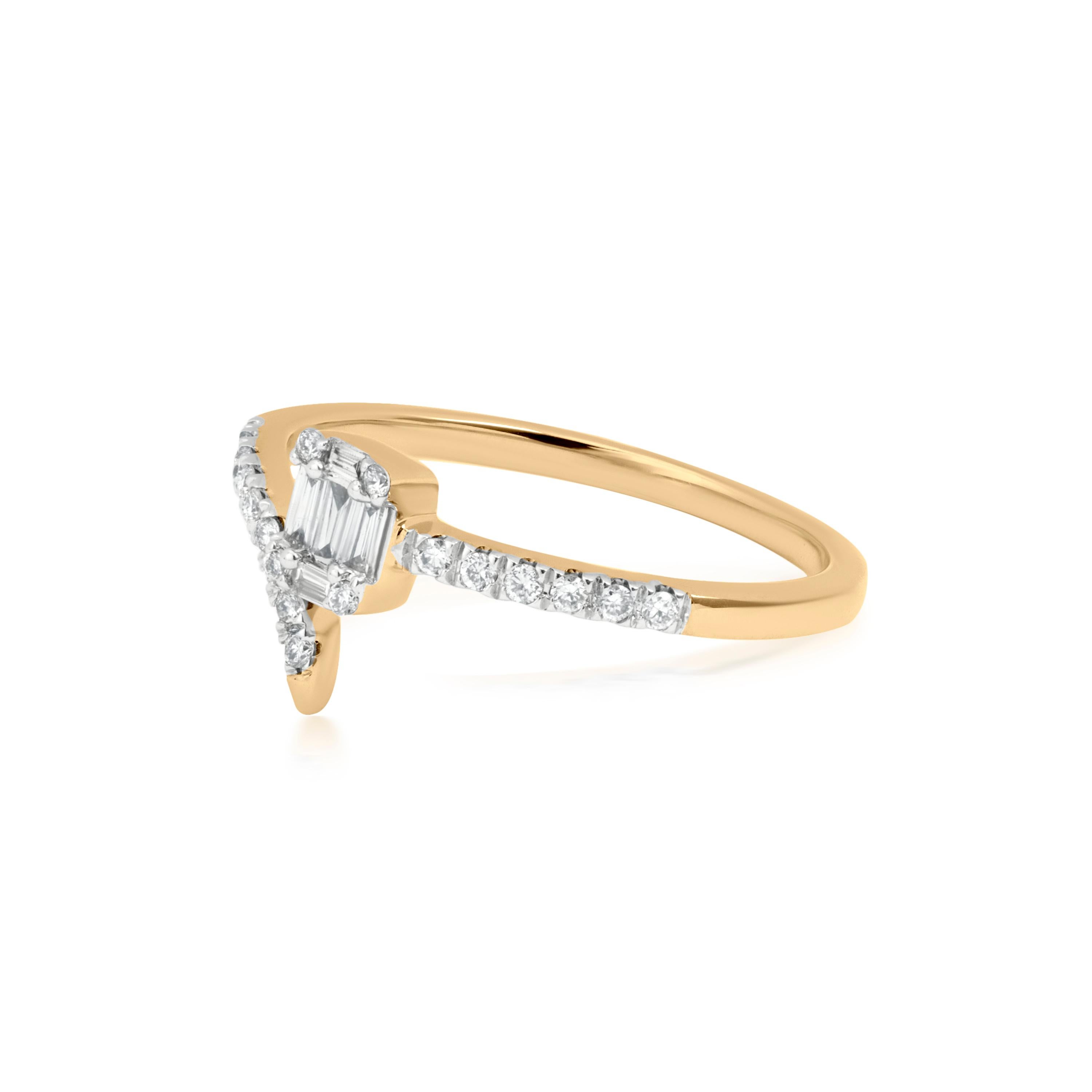 Contemporain Luxle - Bague serpentine en or 14 carats avec diamant naturel bypass de 0,3 ctw, taille 7 en vente