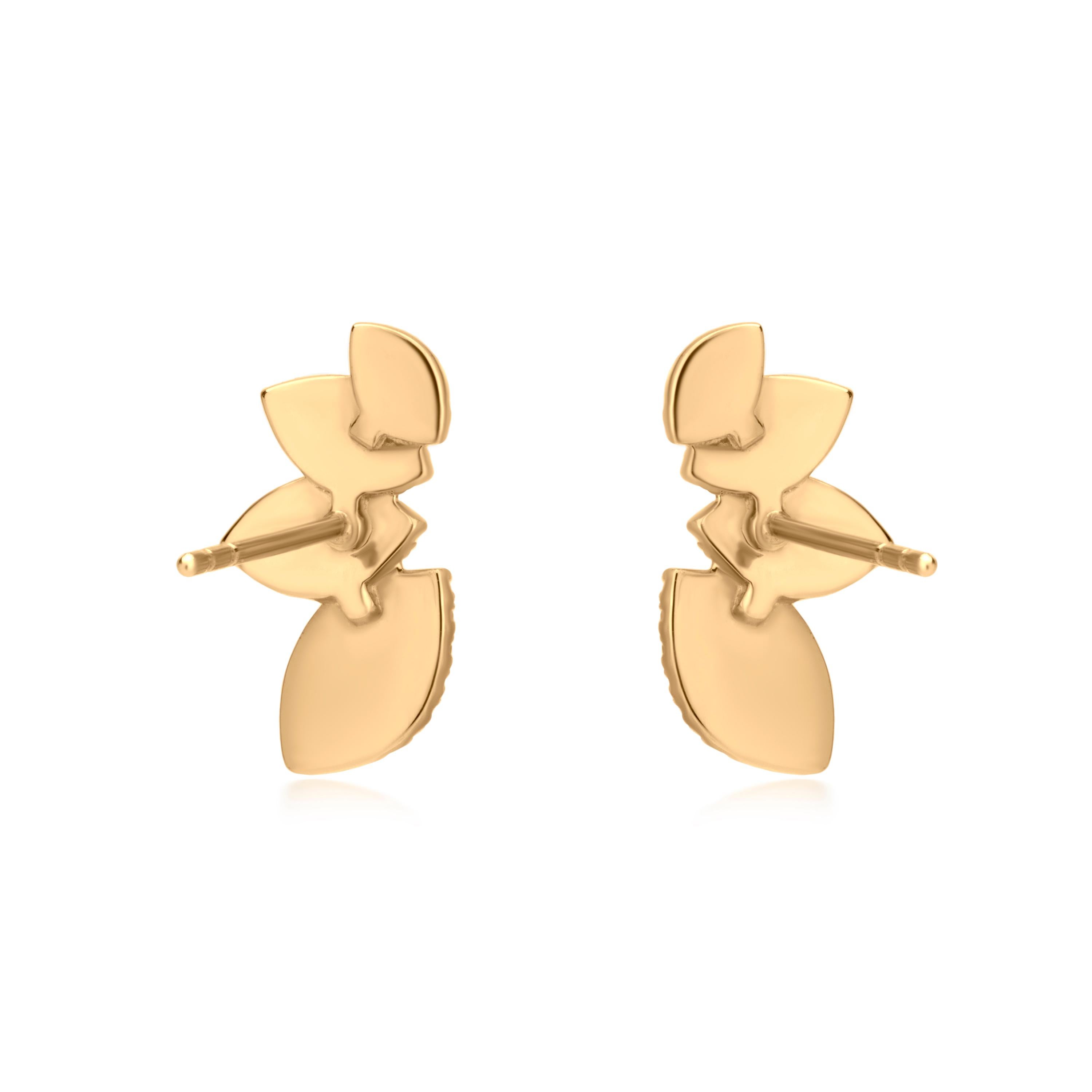 Contemporain Luxle - Boucles d'oreilles pétales en or jaune 18 carats, diamant naturel 1/3 cttw en vente