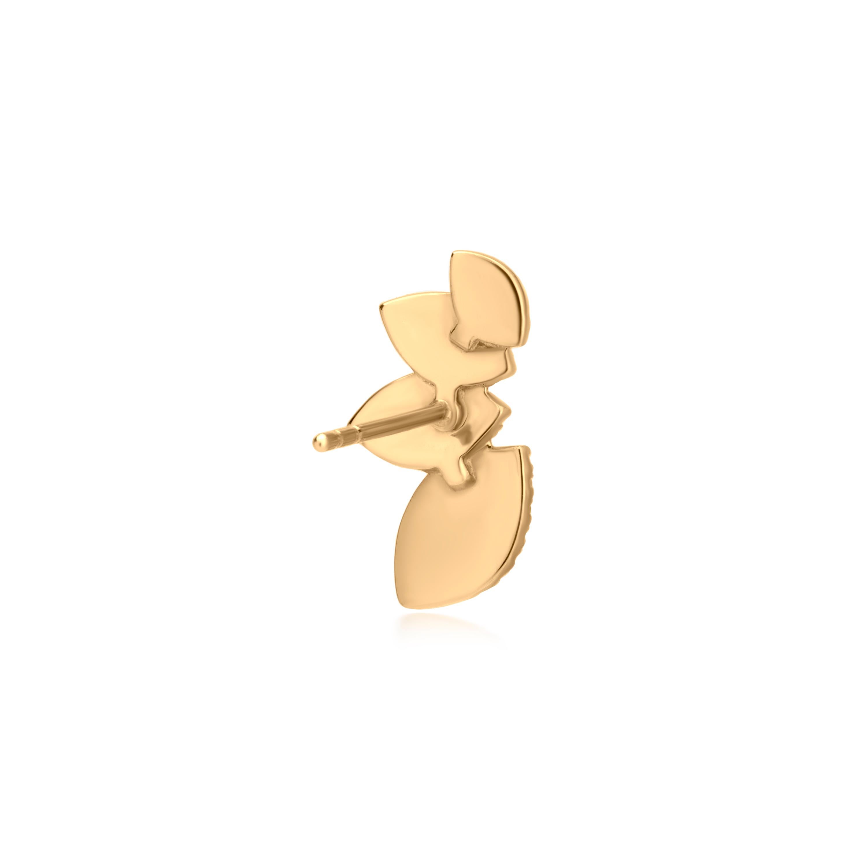 Luxle - Boucles d'oreilles pétales en or jaune 18 carats, diamant naturel 1/3 cttw Pour femmes en vente