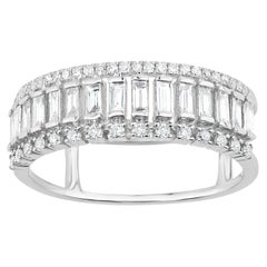 Luxle 0.56 Ct. T.W Baguette- und runder Diamantring aus 18 Karat Weißgold