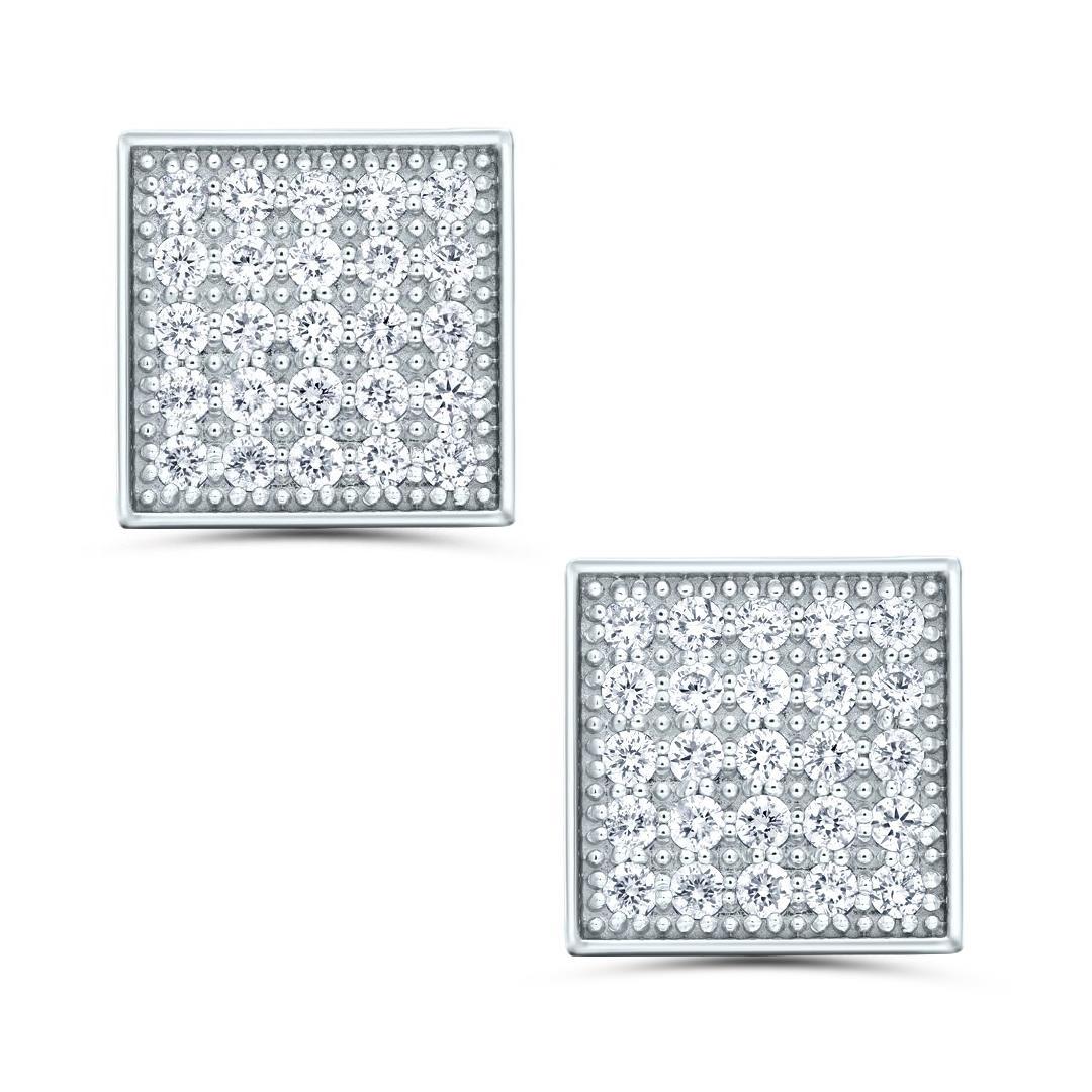 Geometricamente piacevole e glamour, questa coppia di orecchini Luxle presenta diamanti bianchi rotondi a taglio pieno in un'incastonatura a micropave applicata su un corpo in oro bianco 18 carati. I diamanti sono di colore GH e pesano 0,60 carati.