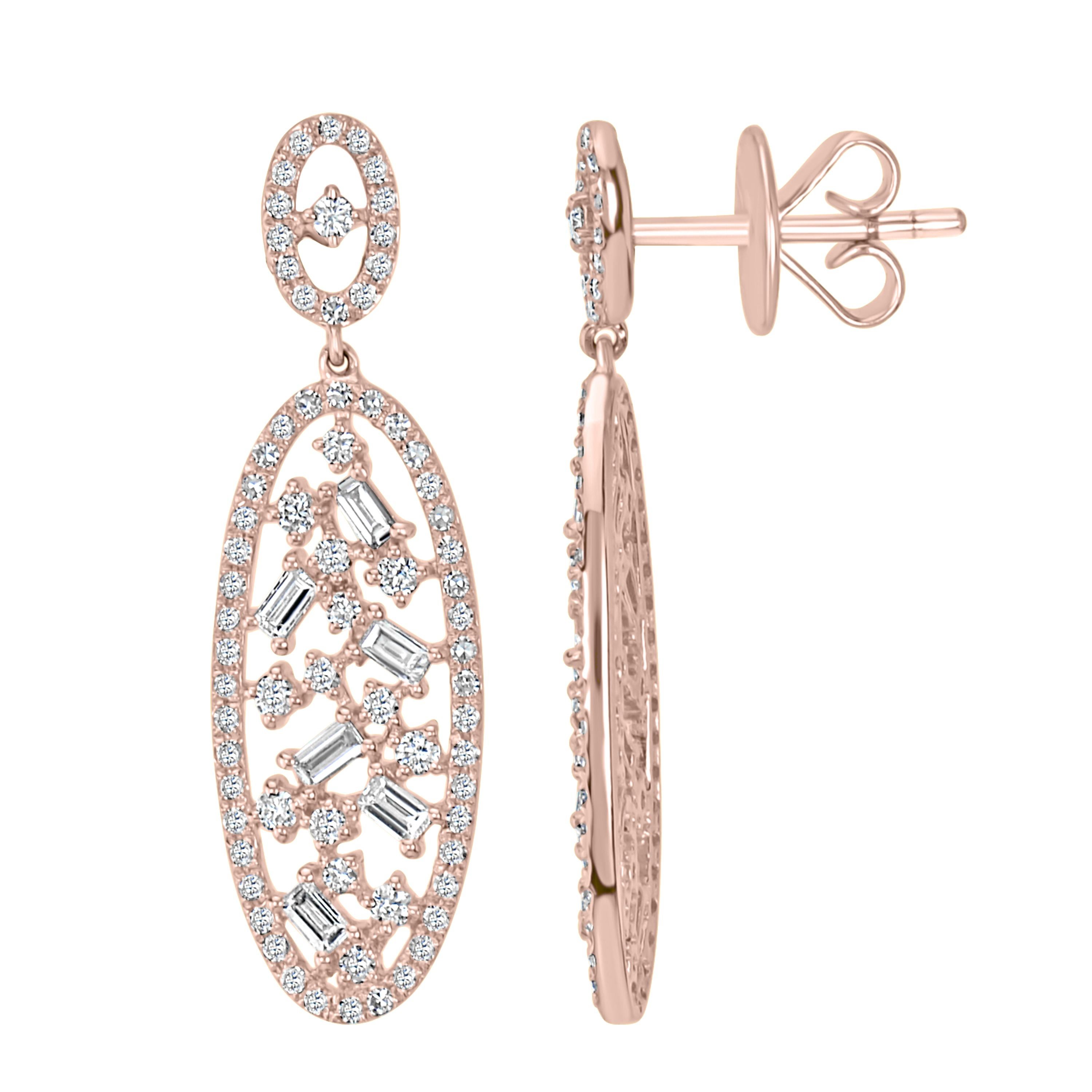 Taille baguette Luxle 1.04 ct. Boucles d'oreilles pendantes en or rose 18 carats avec diamants de taille T.W. en vente