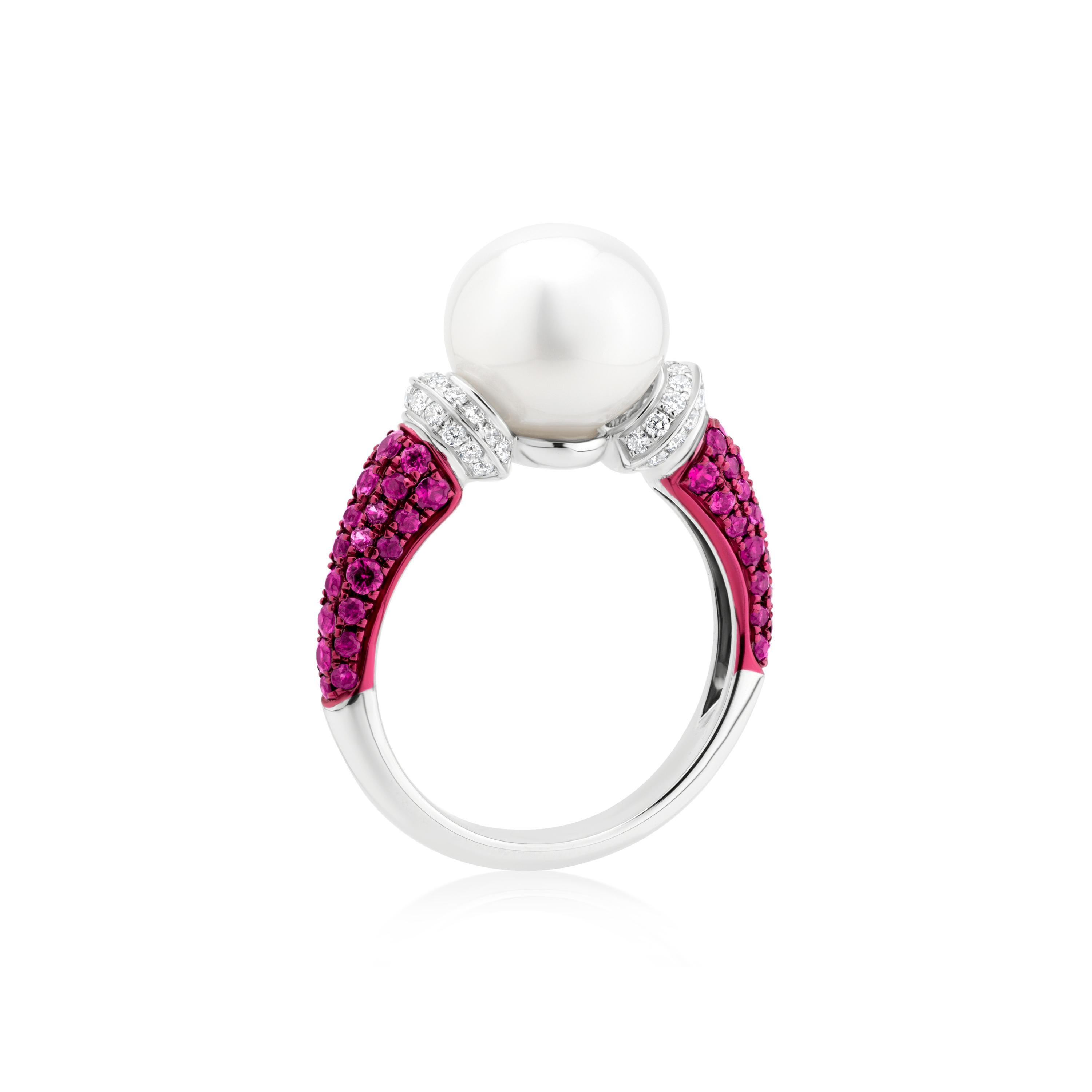 Elevate your proposal to a sublime moment with the Luxle South Sea Pearl, Ruby, and Diamond Engagement Ring. This exquisite piece of artistry encapsulates the essence of everlasting love and elegance. 

At its heart lies a lustrous South Sea Pearl,