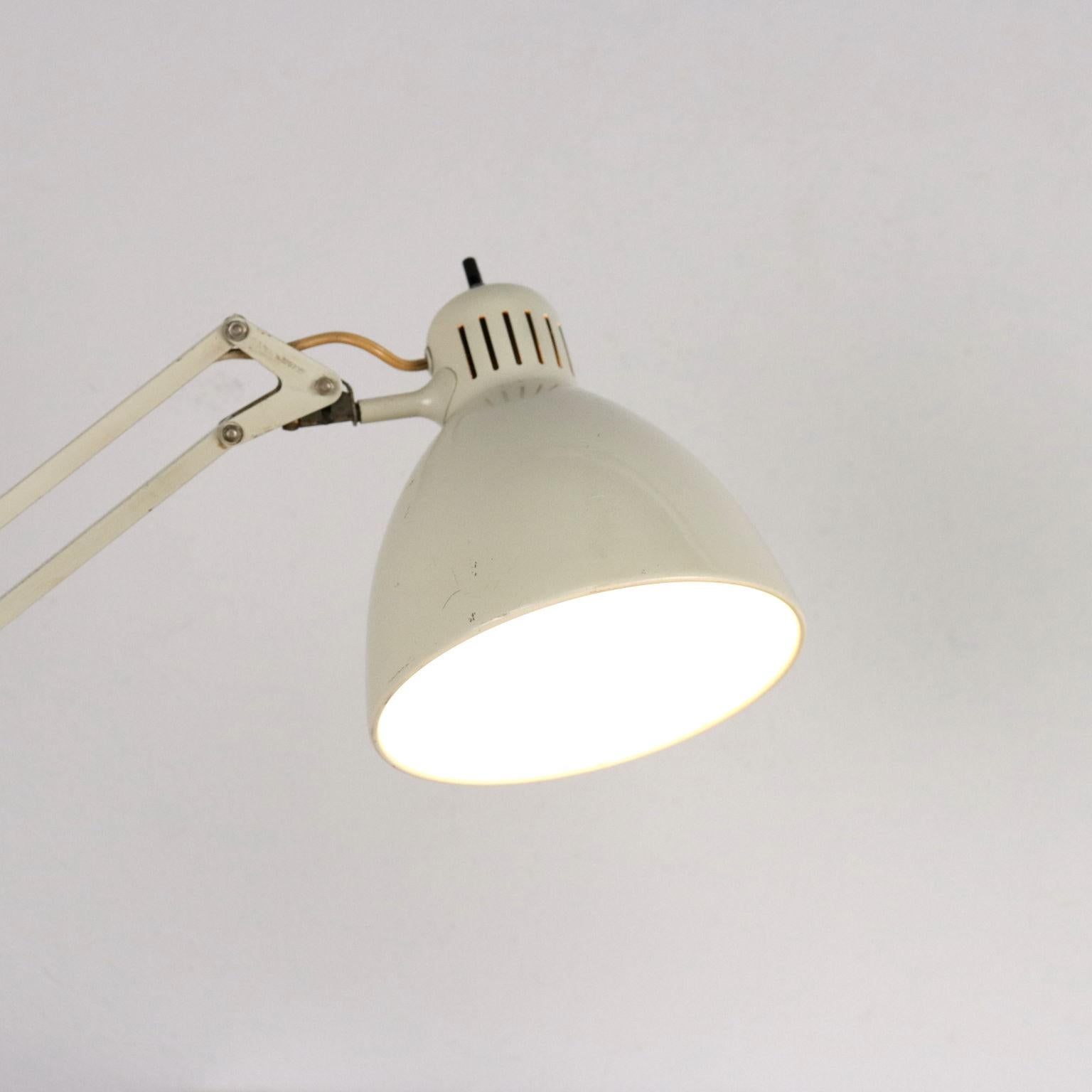 Luxo Naska Loris-Lampe Aluminium Italien 1960er-1970er Jahre (Moderne der Mitte des Jahrhunderts) im Angebot