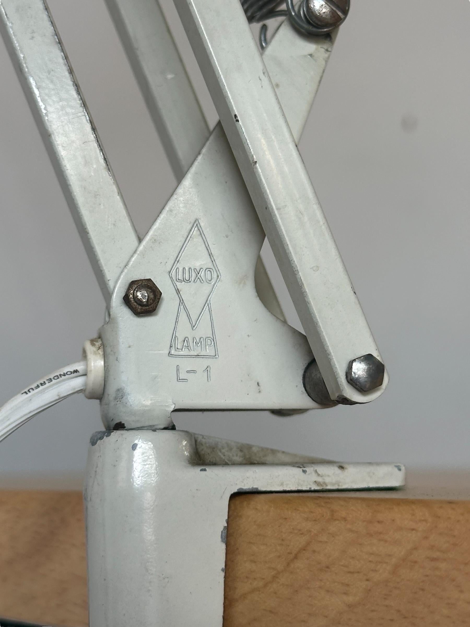 Luxo Pivoting Adjustable Architect’s Drafting Desk Lamp 6