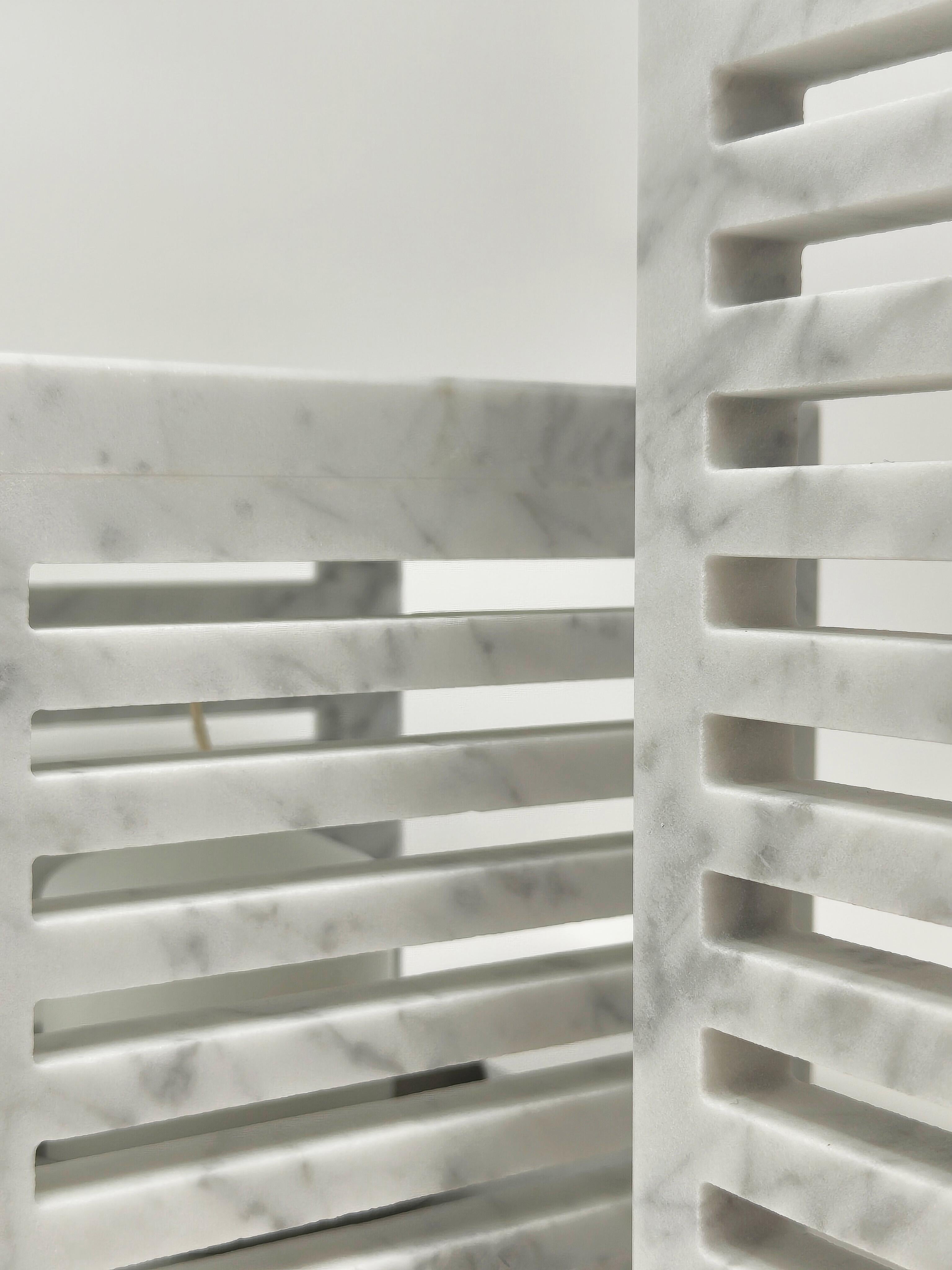 Periodo contemporaneo Luxor – Lanterna a Candela Contemporanea in Marmo di Carrara -  (Small Size) in vendita