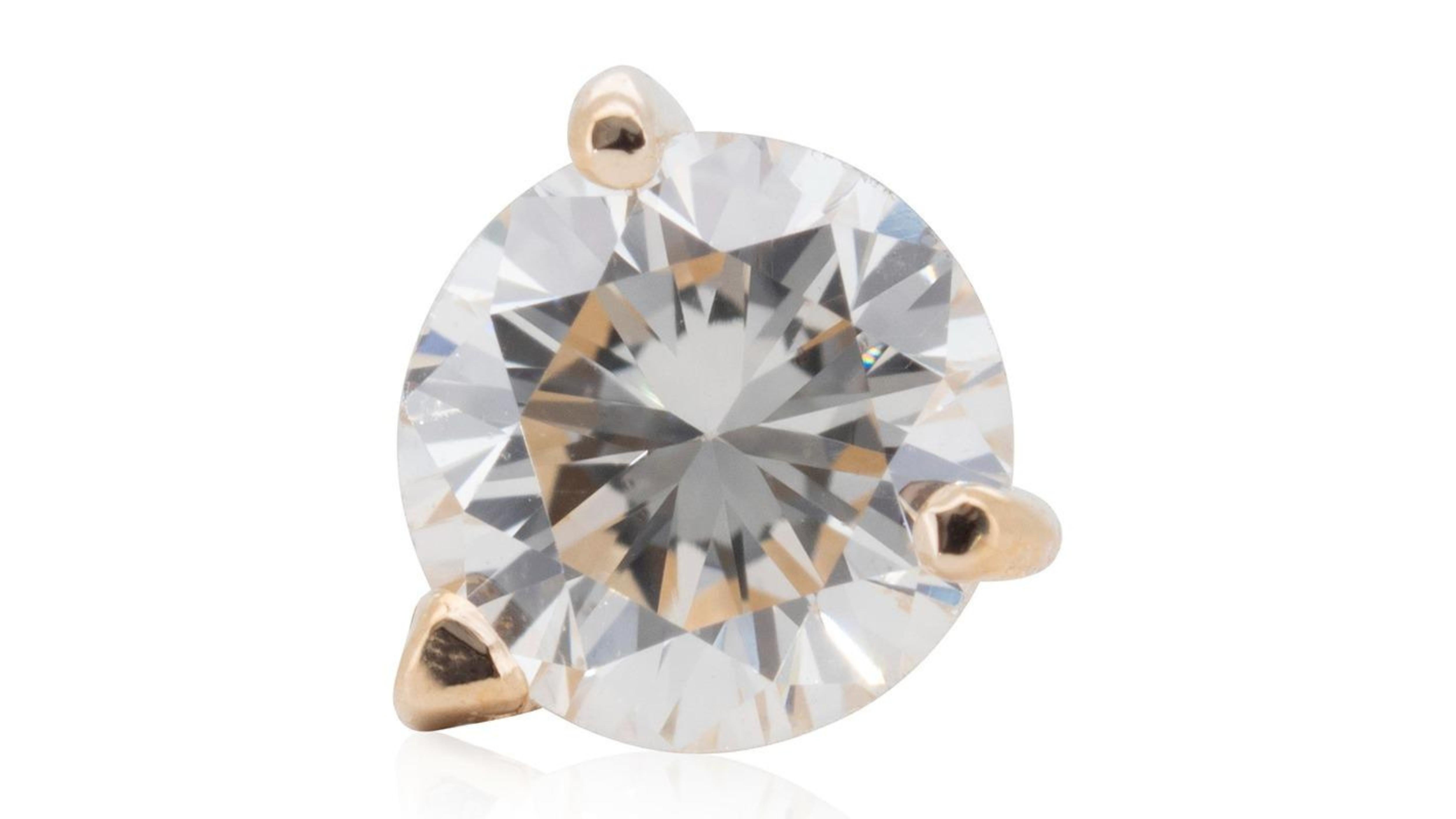 piercing diamante naso