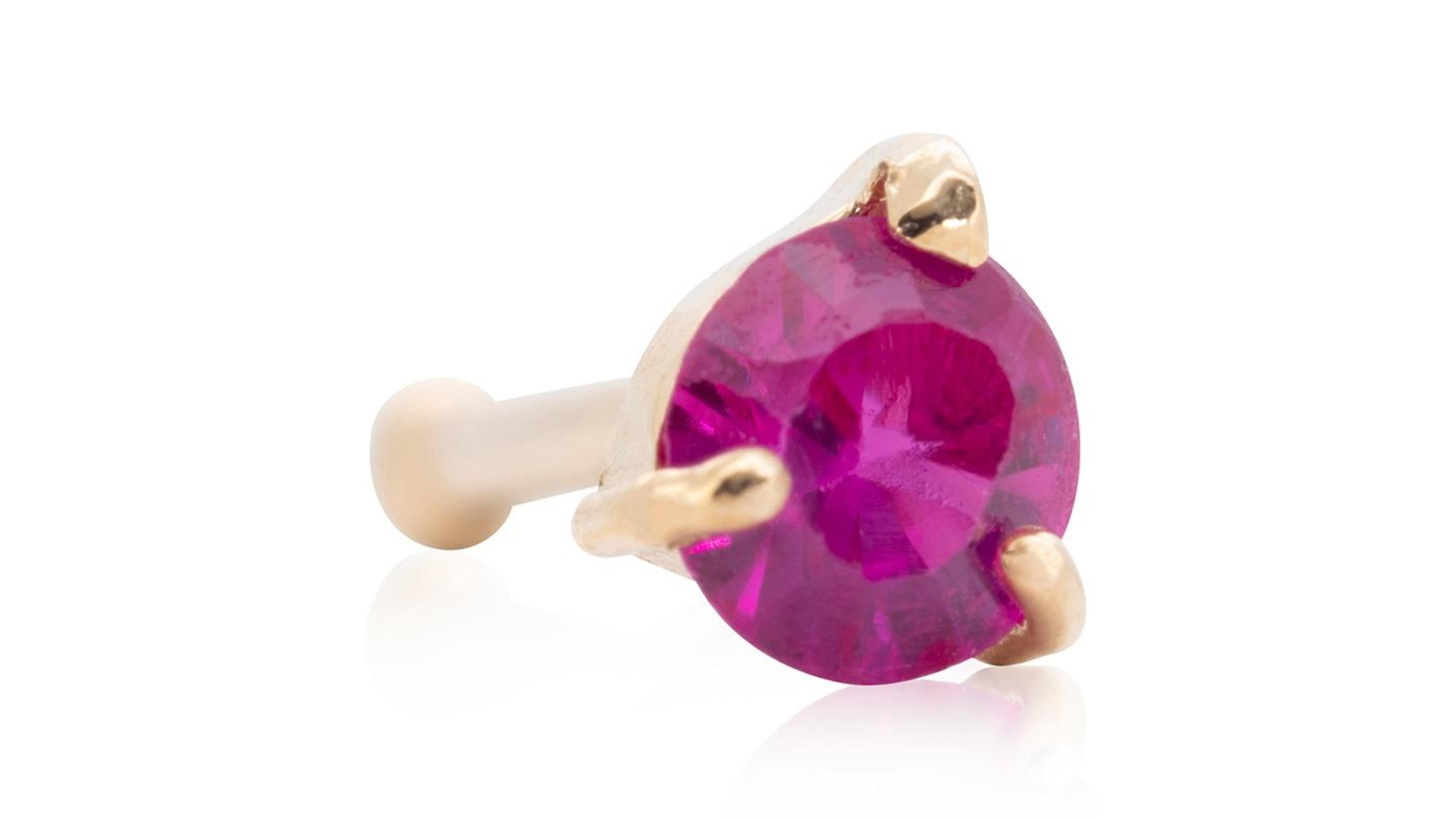 Luxurious 0.03 ct. Round Ruby Nose Piercing In New Condition For Sale In רמת גן, IL