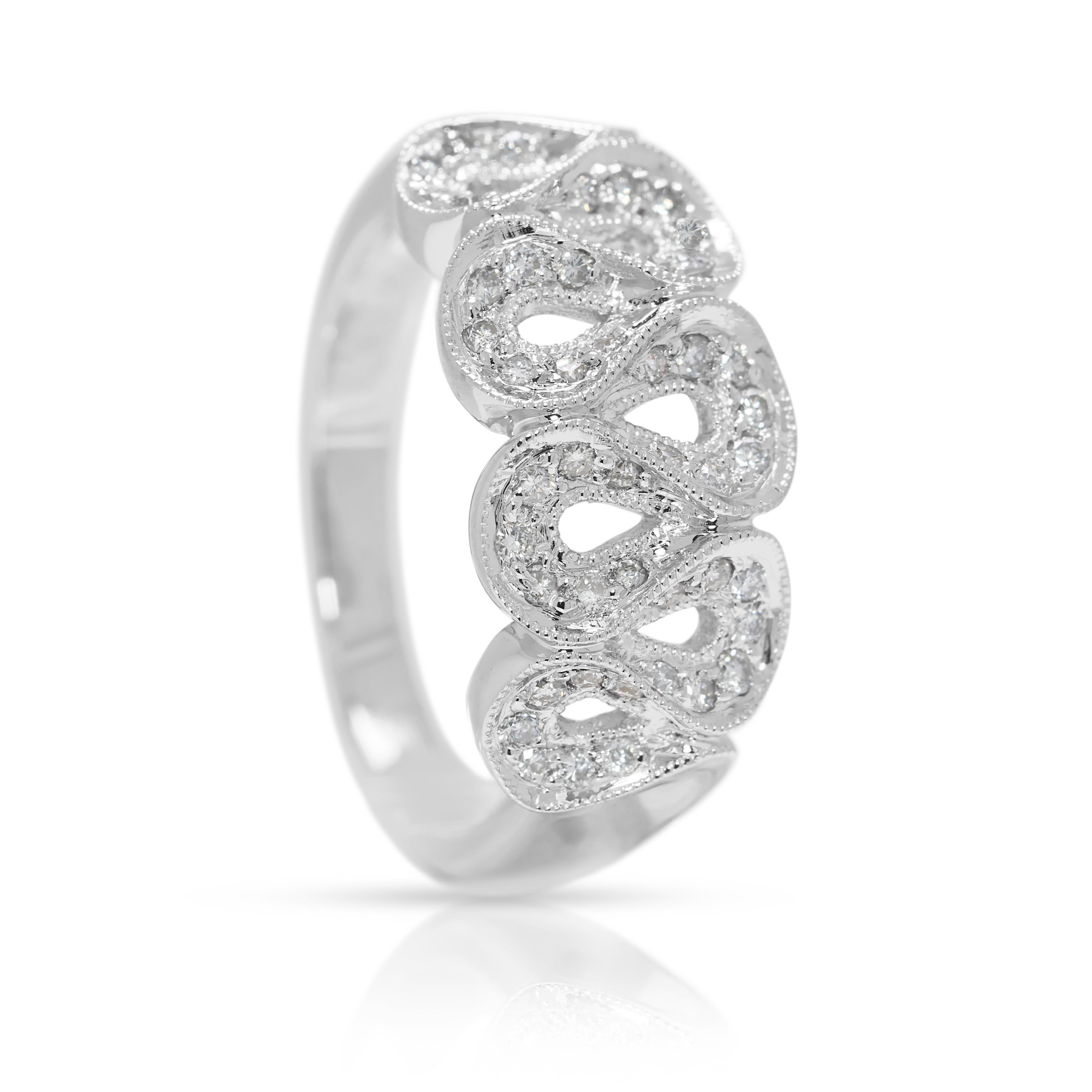 Luxurious 0.19ct Natural Diamond Filigree Design Ring in 18K White Gold For Sale 1