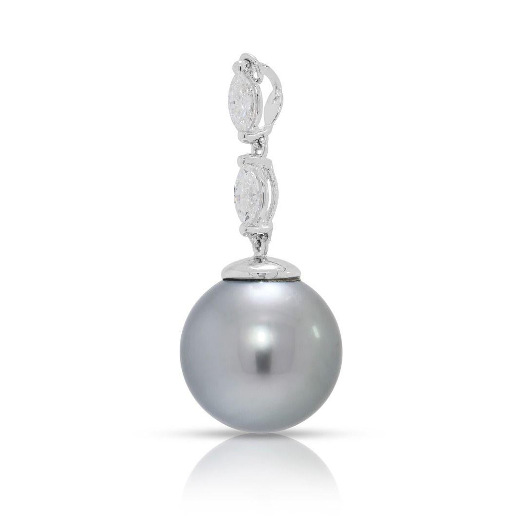Luxurious 0.40ct Natural Diamond & South Sea Pearl 18K White Gold Pendant im Zustand „Hervorragend“ im Angebot in רמת גן, IL