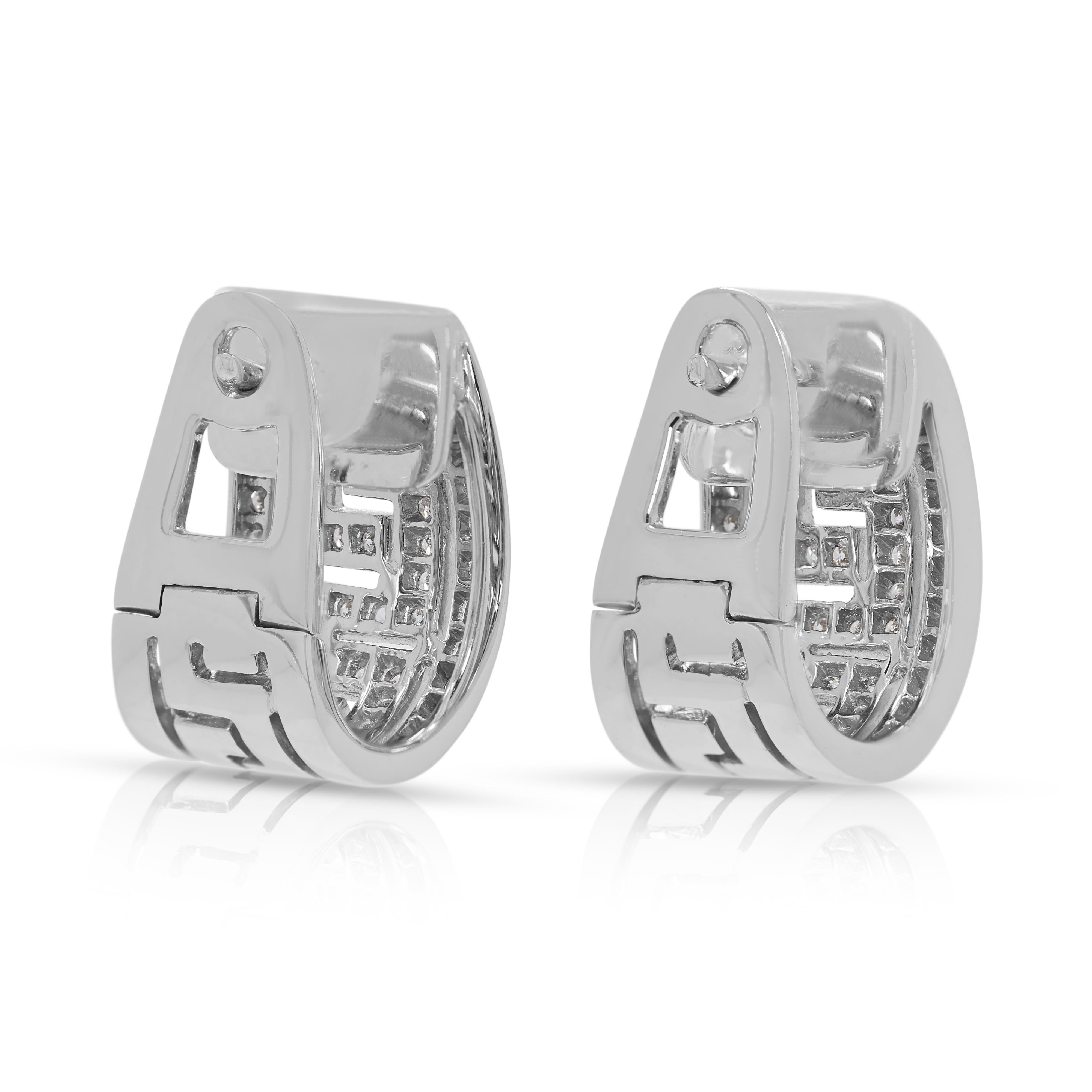 Boucles d'oreilles luxueuses en or blanc 18 carats avec 0,51 ct de diamant en vente 2