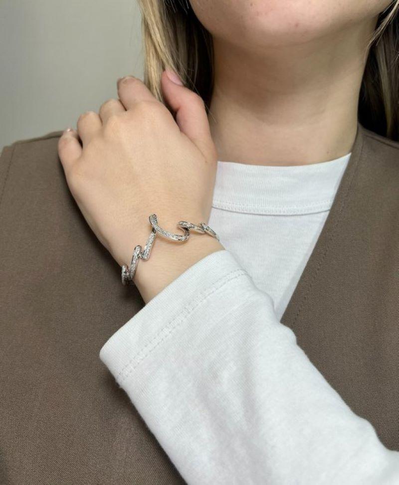 Luxueux bracelet en or blanc 18 carats avec diamants ronds brillants de 0,56 carat Pour femmes en vente