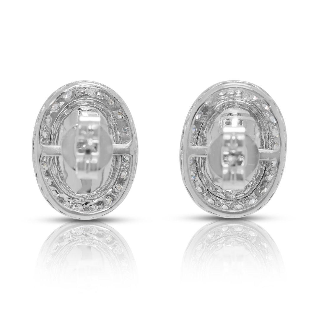 Lussuosi orecchini con diamante naturale e giada aureolata in oro bianco 18 carati da 0,63 ct. in vendita 1