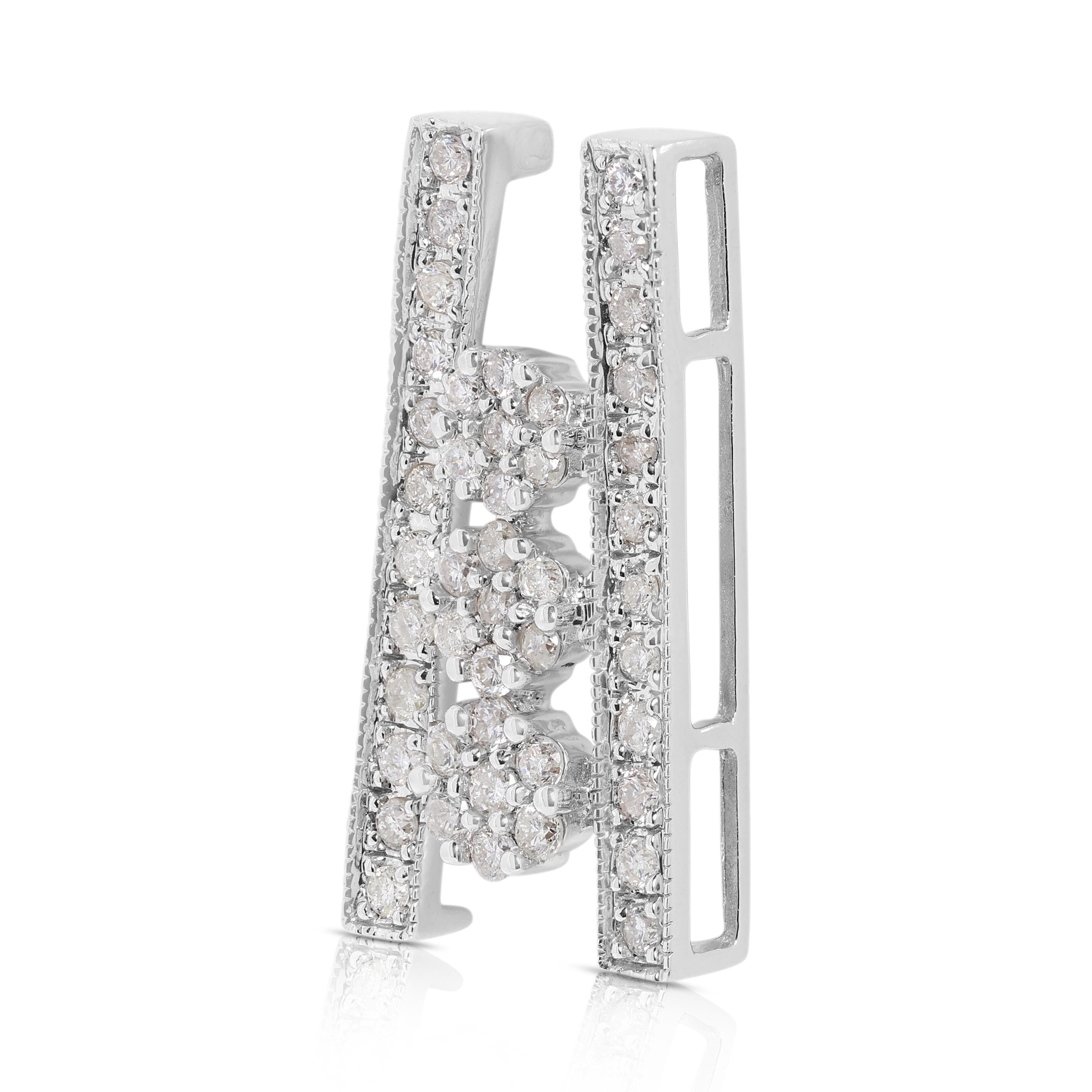 Luxueux pendentif en or blanc 18 carats avec diamant naturel de 0,67 carat Neuf - En vente à רמת גן, IL