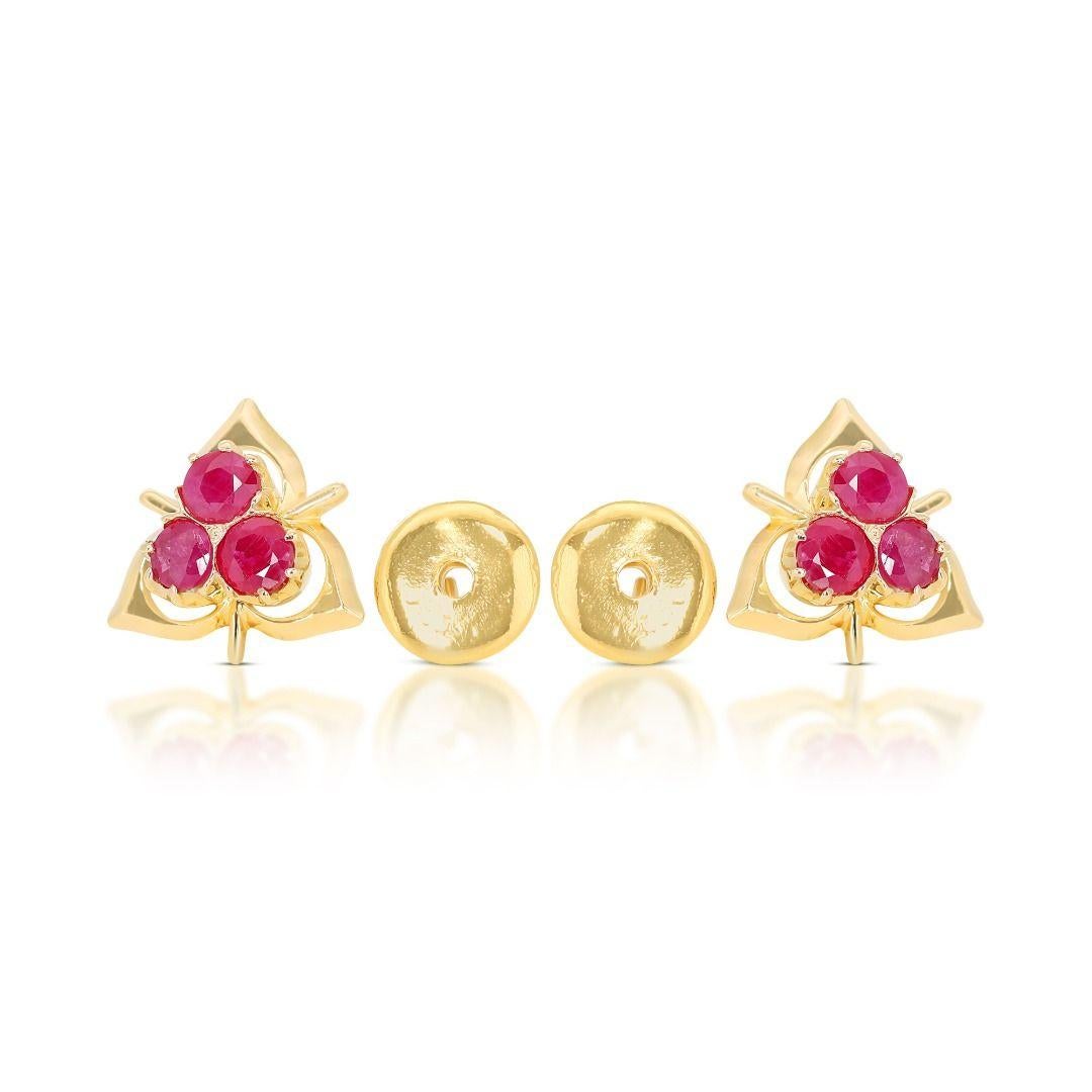 Women's Luxurious 1.00ct Ruby Earrings in 14k Yellow Gold For Sale